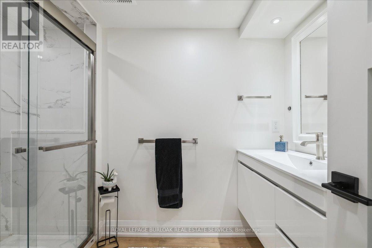 Lower Level - 2113 New Street, Burlington, Ontario  L7R 1H7 - Photo 12 - W13227198
