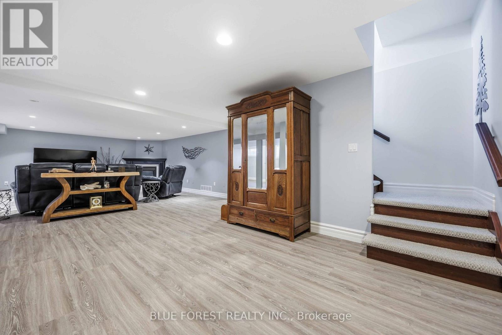 502 First Avenue, Petrolia, Ontario  N0N 1R0 - Photo 29 - X13227358