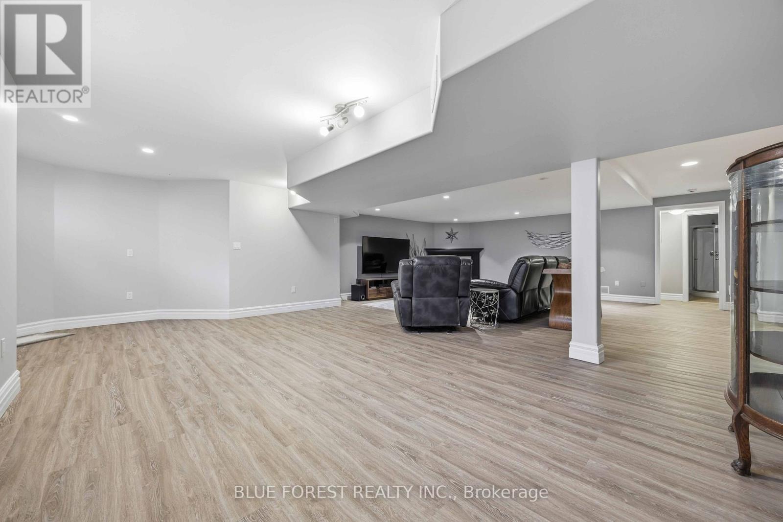 502 First Avenue, Petrolia, Ontario  N0N 1R0 - Photo 30 - X13227358