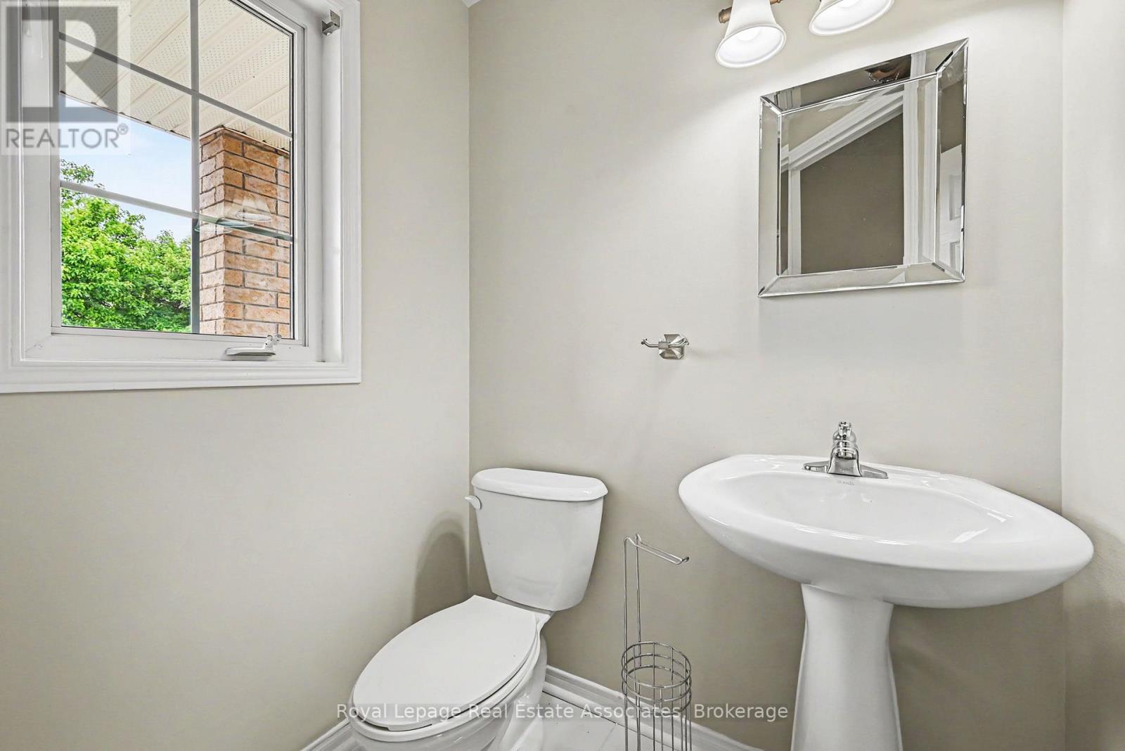 158 Lokoya Street, Ottawa, Ontario  K2S 0J5 - Photo 8 - X13226924