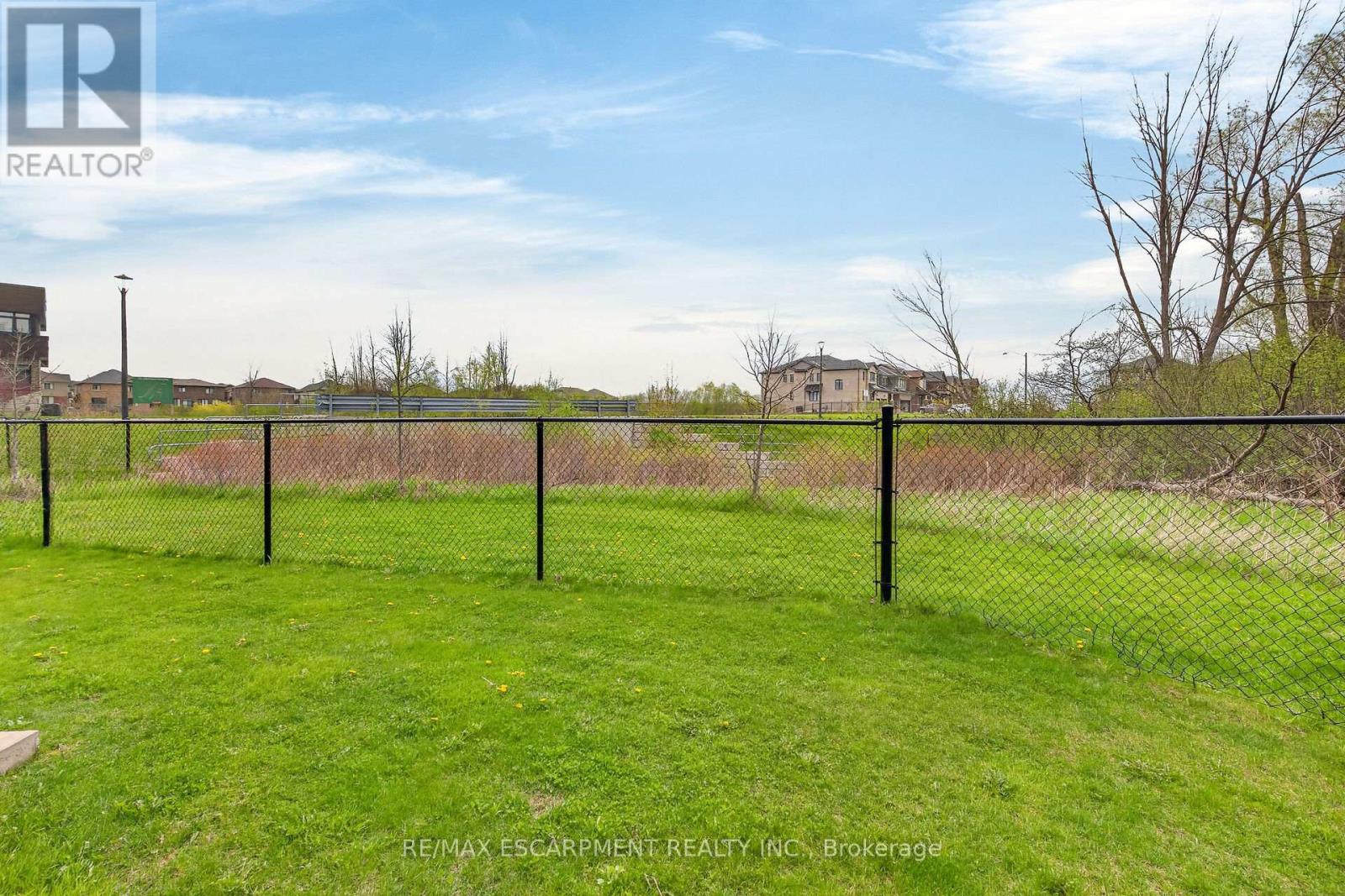 33 - 35 Midhurst Heights, Hamilton, Ontario  L8J 0K9 - Photo 49 - X13227104
