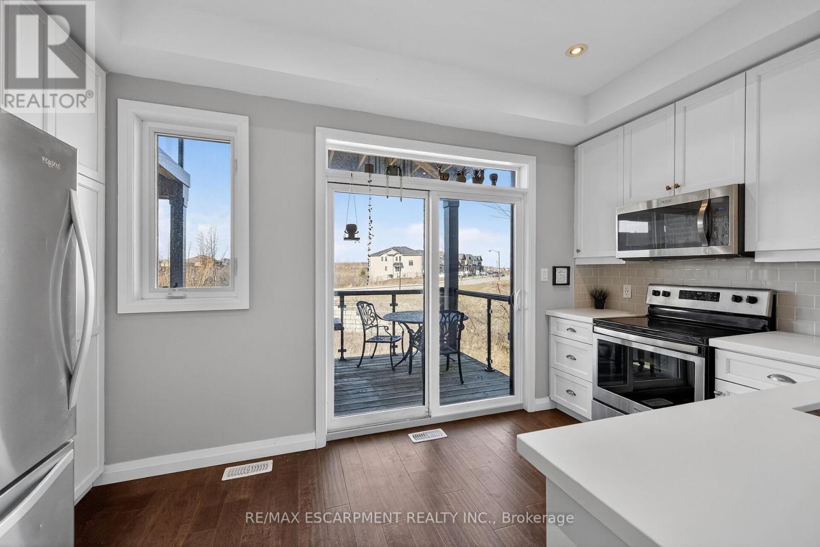 33 - 35 Midhurst Heights, Hamilton, Ontario  L8J 0K9 - Photo 5 - X13227104