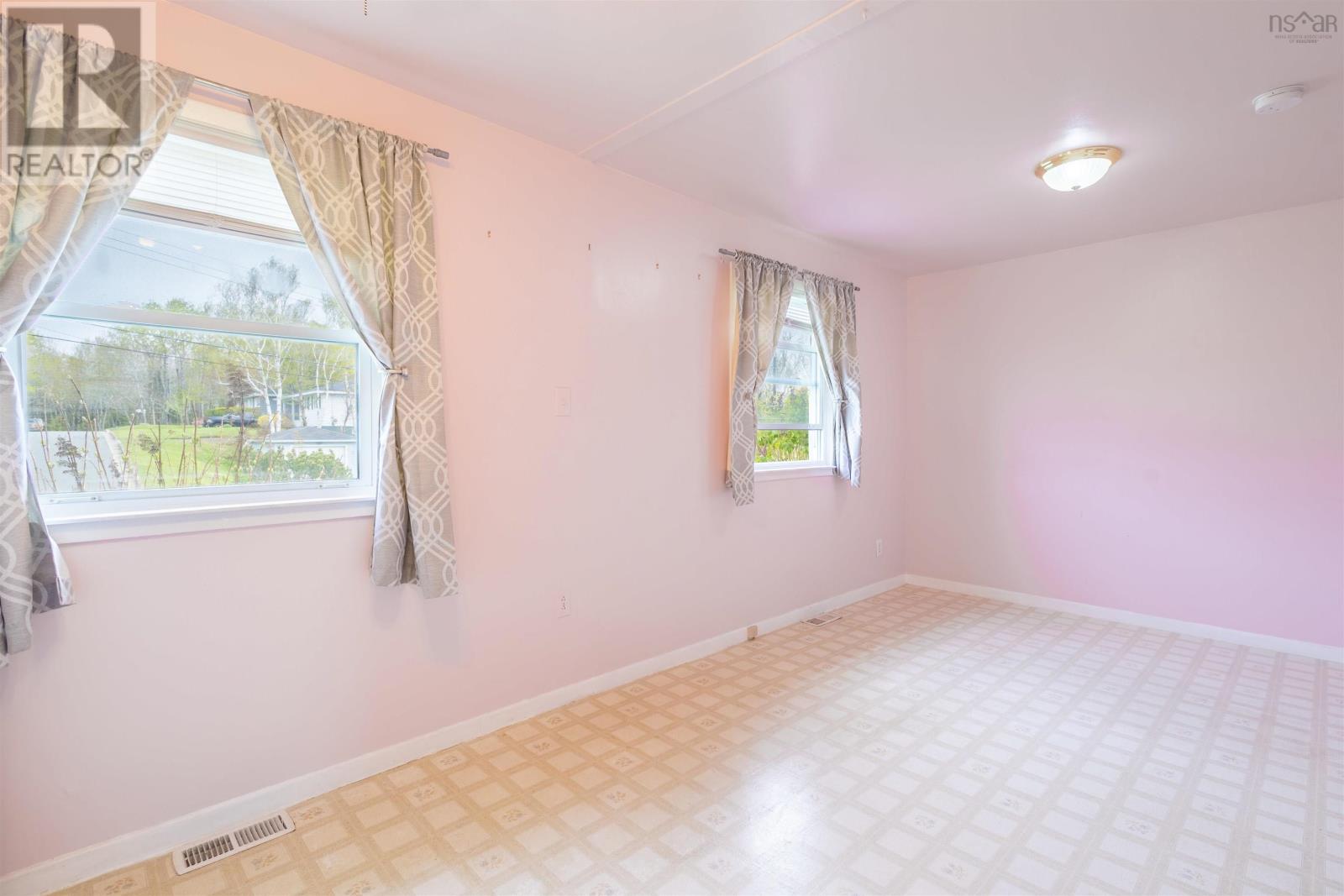 87 Ranna Drive, Sydney, Nova Scotia  B1P 3Y5 - Photo 15 - 202612936