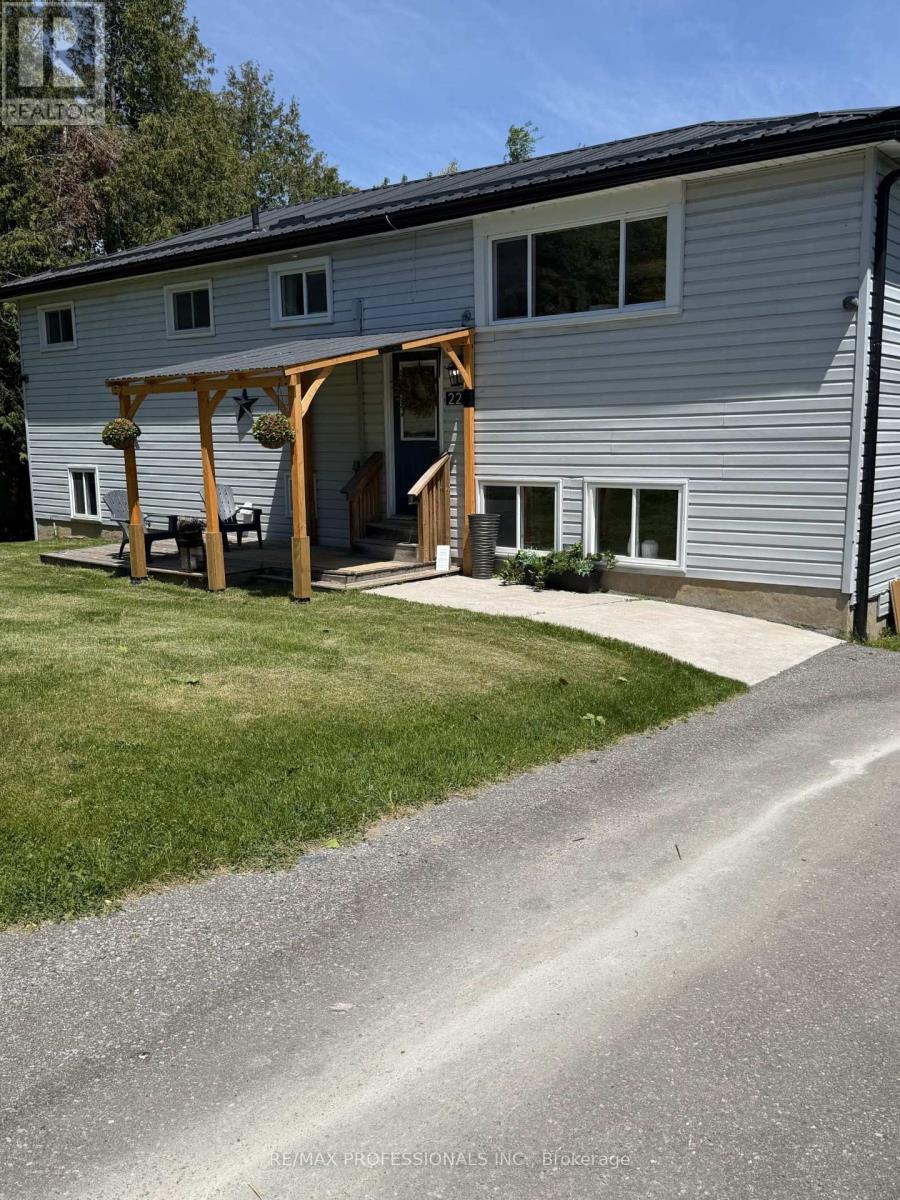22 Lawrence Street N, Kawartha Lakes, Ontario  K9J 6X3 - Photo 3 - X12938856