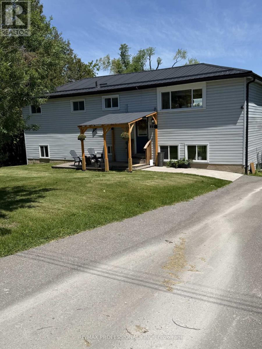 22 Lawrence Street N, Kawartha Lakes, Ontario  K9J 6X3 - Photo 1 - X12938856