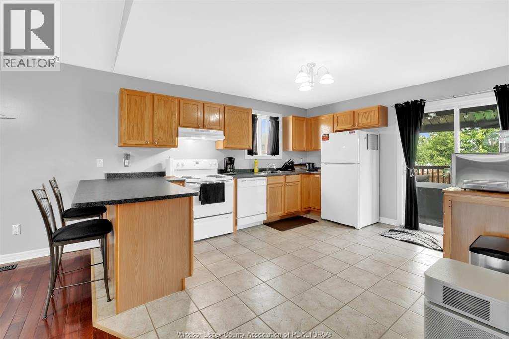 4134 Zurich, Windsor, Ontario  N9G 3E4 - Photo 8 - 26012788
