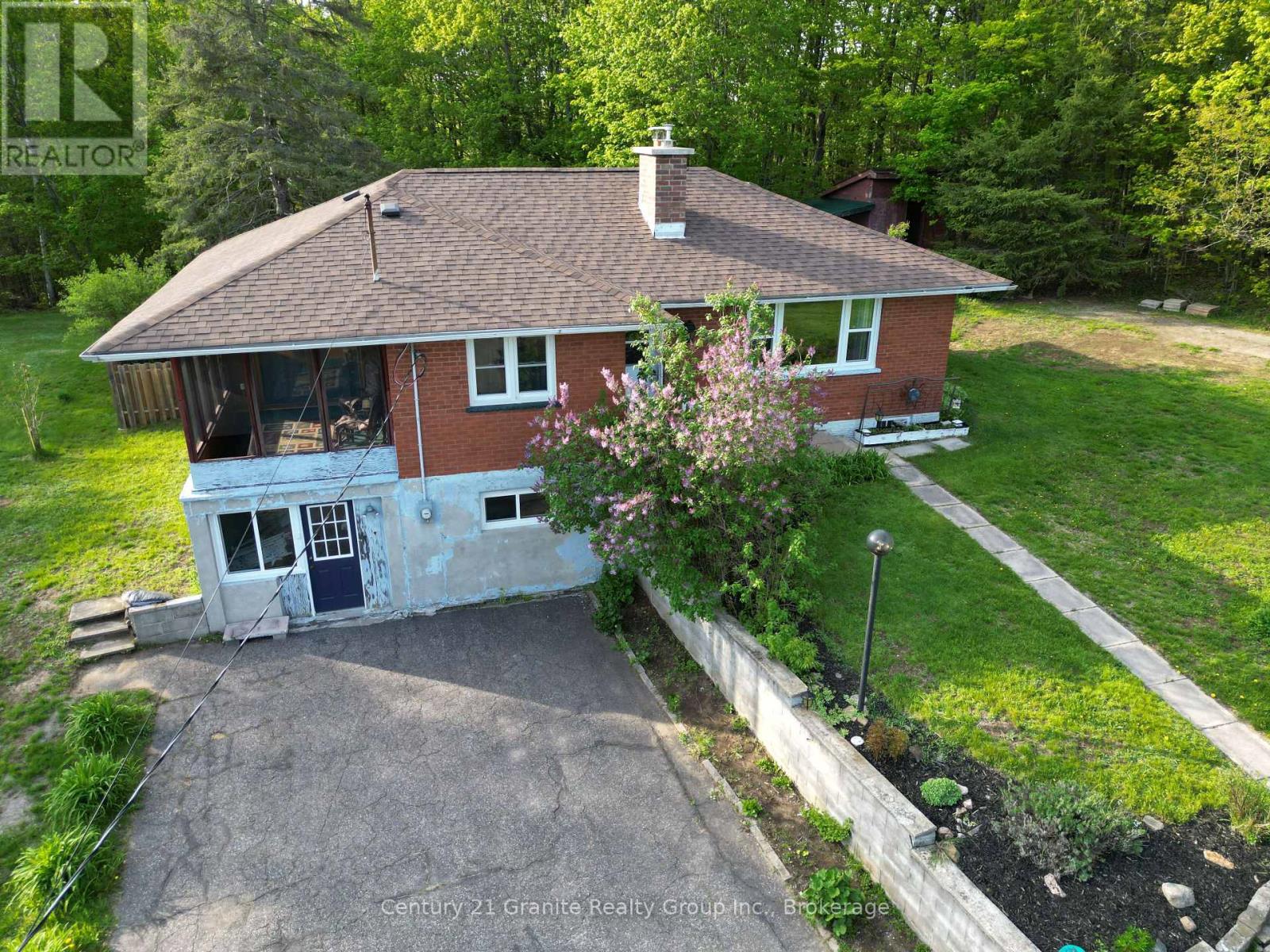 1523 County Road 21 Road, Minden Hills, Ontario  K0M 2K0 - Photo 1 - X13001586