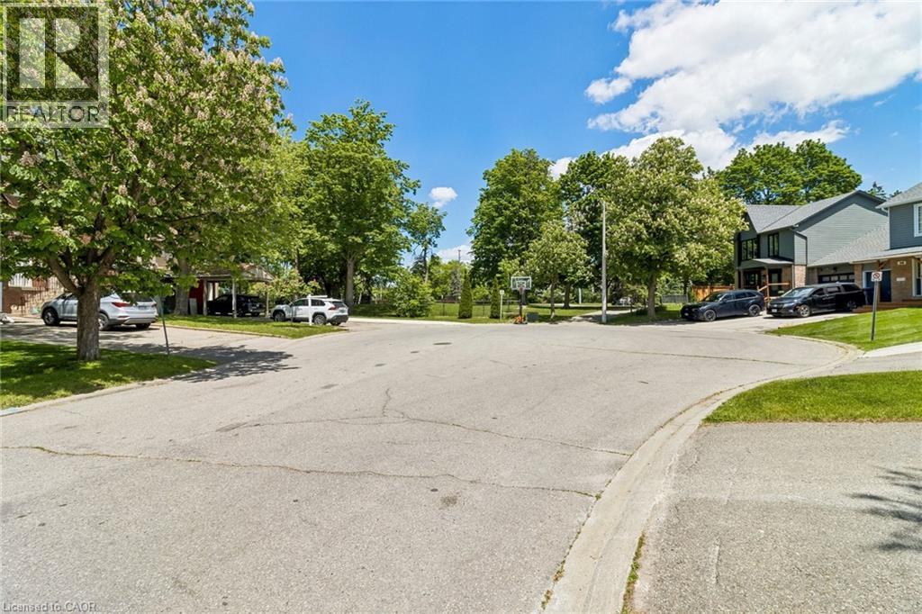 32 Lansing Square, Brampton, Ontario  L6Z 1E6 - Photo 4 - 40835778