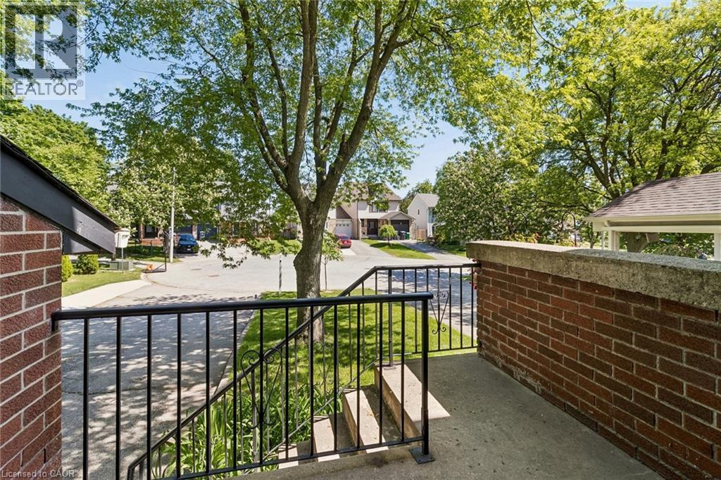 32 Lansing Square, Brampton, Ontario  L6Z 1E6 - Photo 5 - 40835778