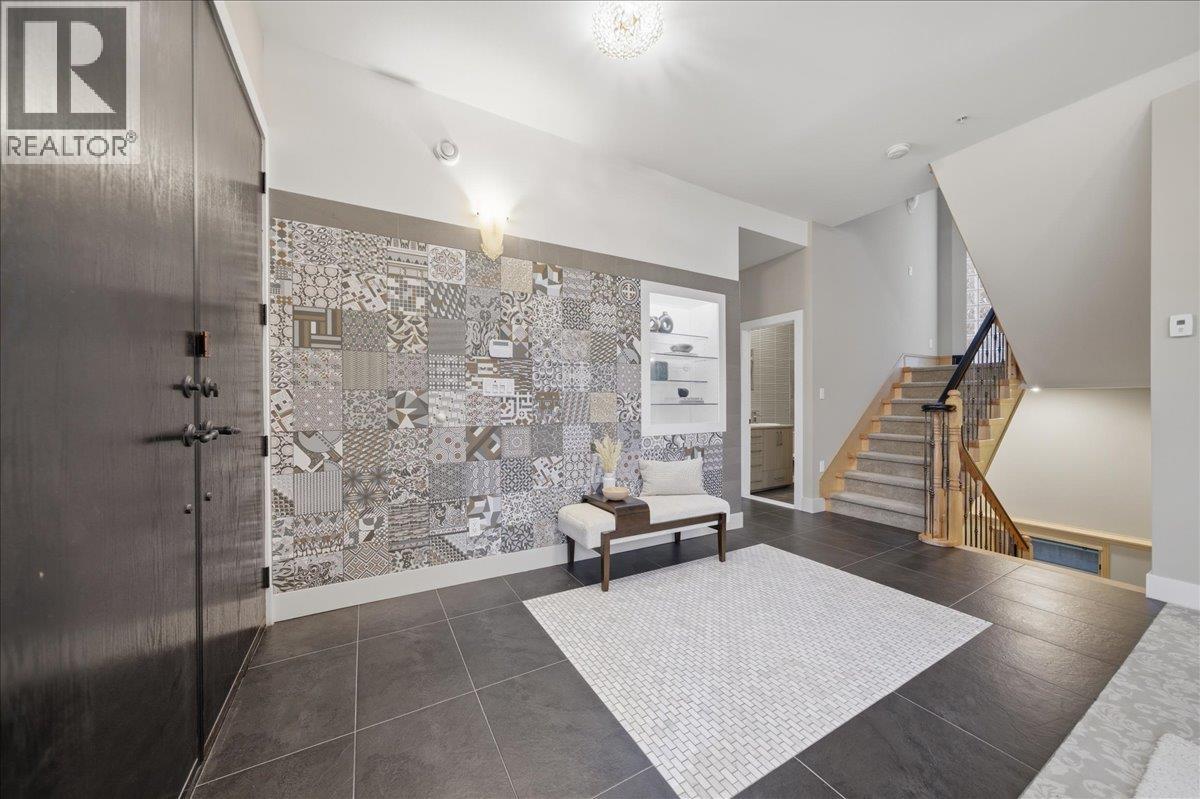 6733 Vivian Street, Vancouver, British Columbia  V5S 2T7 - Photo 6 - R3130799