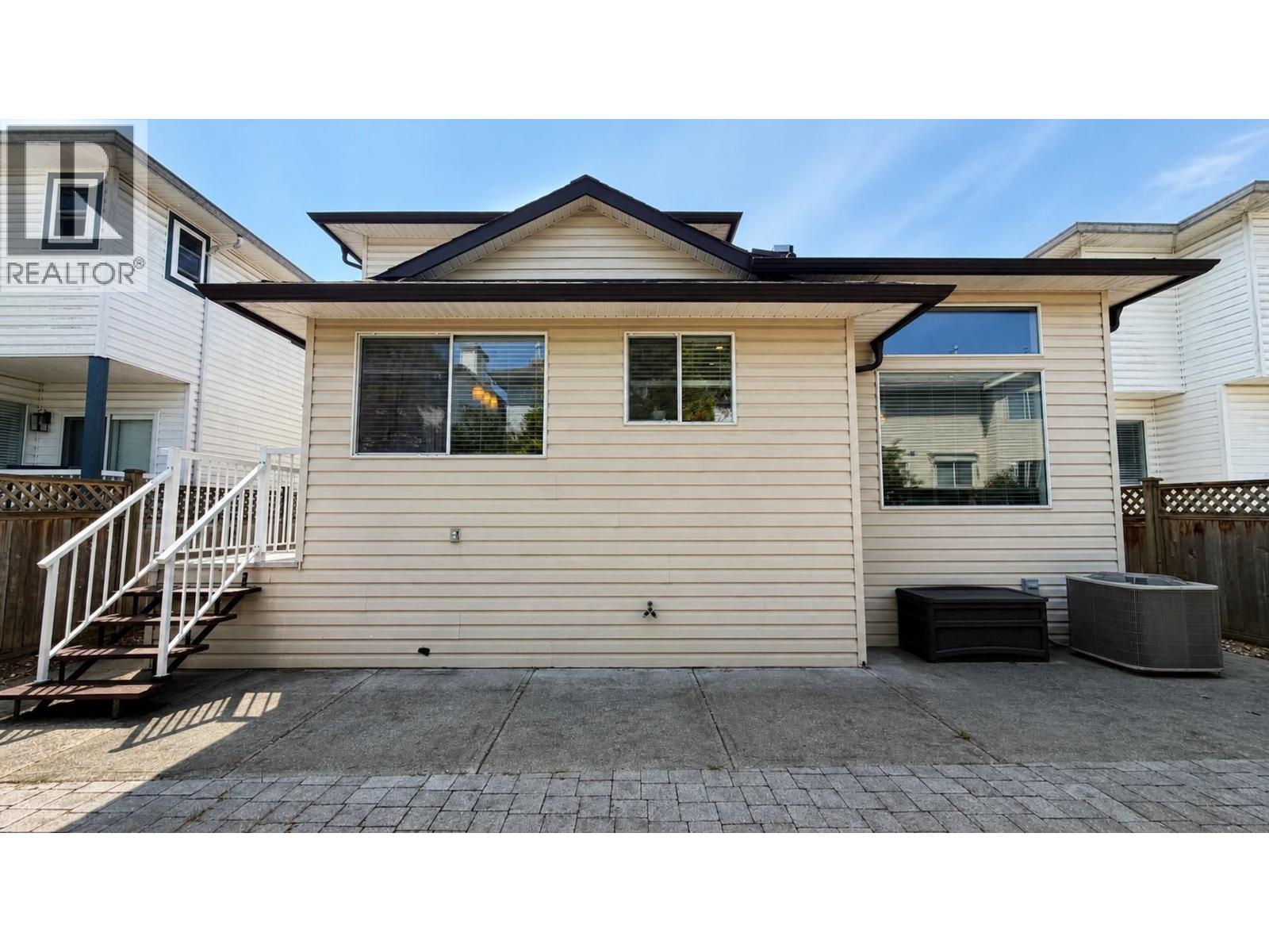 22135 Garratt Drive, Richmond, British Columbia  V6V 2P4 - Photo 4 - R3130813