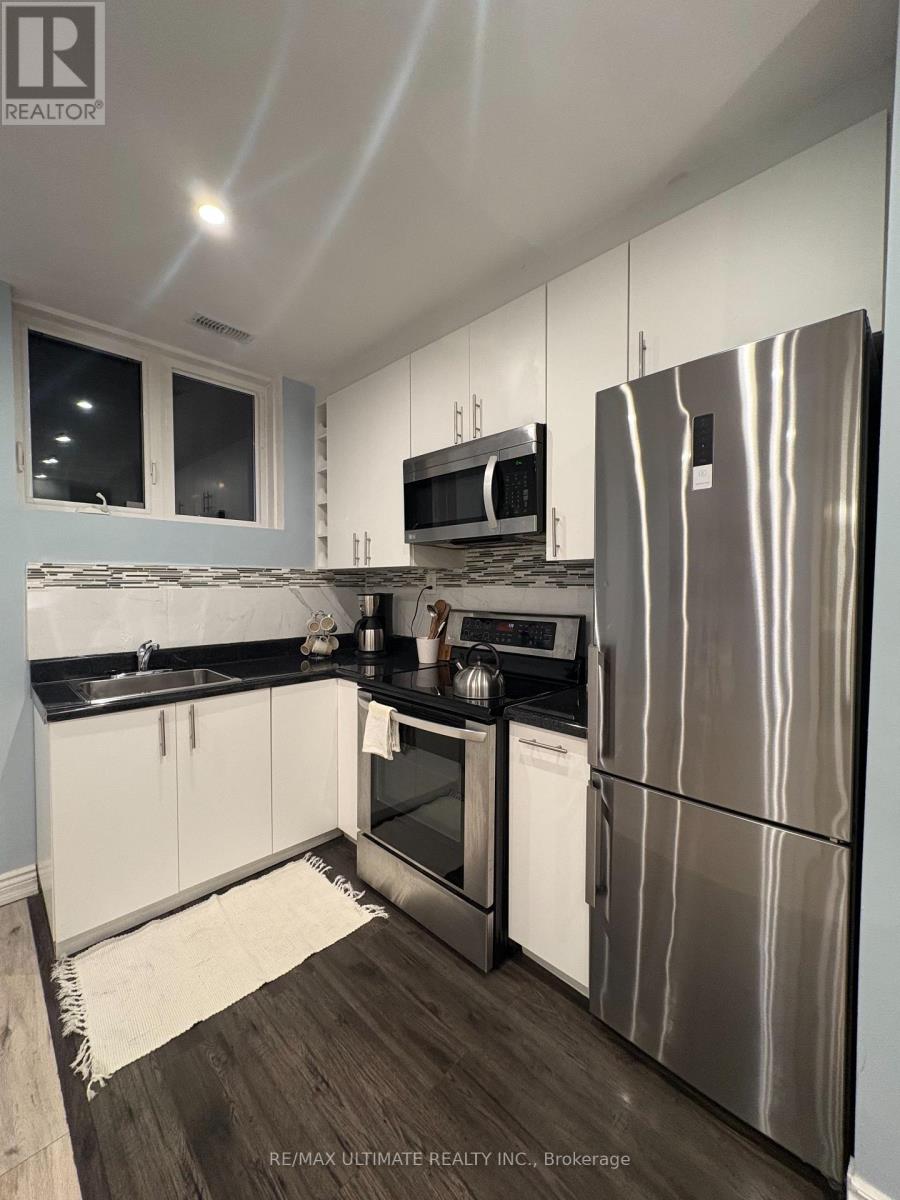 2 Lower - 1166 Glengrove Avenue W, Toronto, Ontario  M6B 2K4 - Photo 8 - W13036210