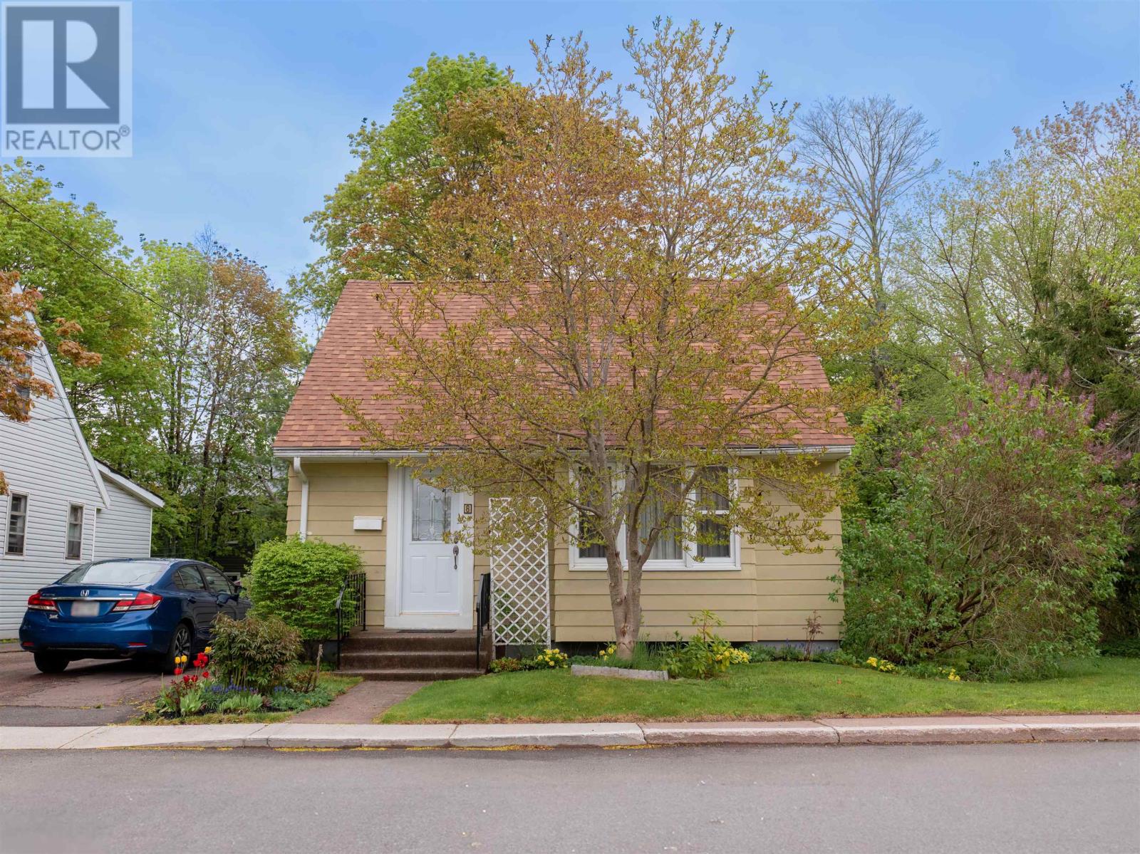 8 Alexander Drive, Charlottetown, Prince Edward Island  C1A 4Z7 - Photo 1 - 202612945
