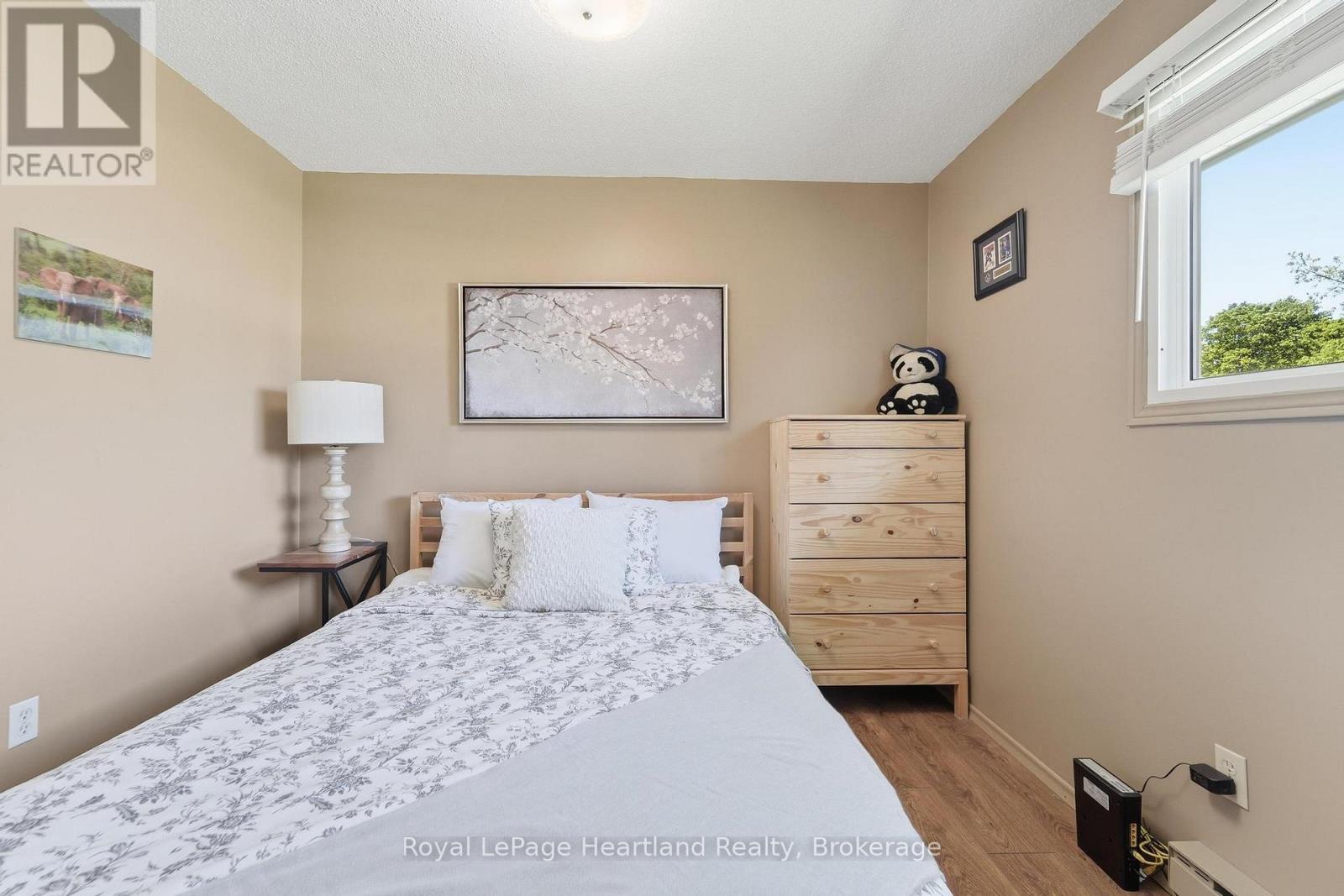 33 North Street, Huron East, Ontario  N0K 1G0 - Photo 12 - X13227238