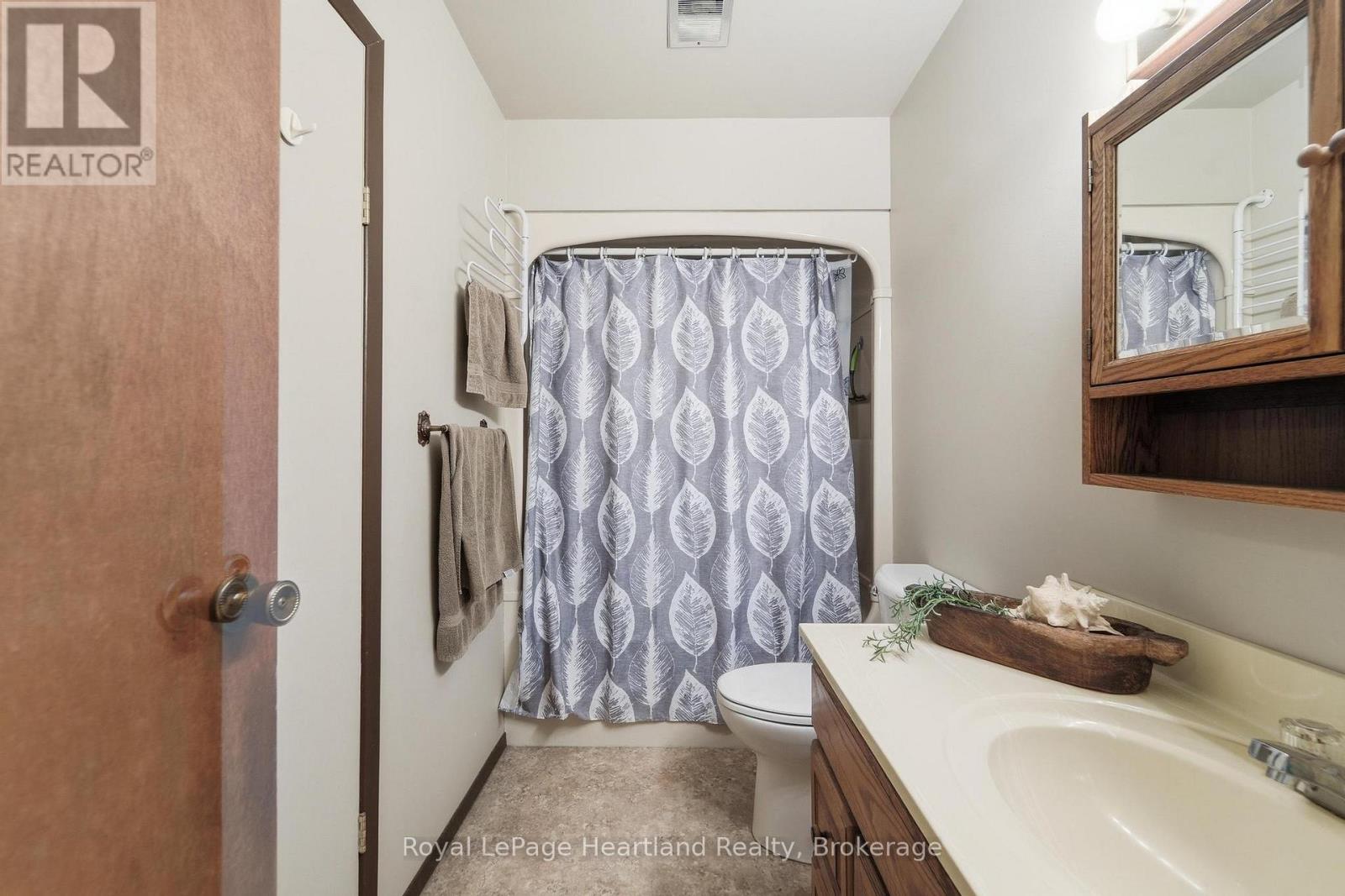 33 North Street, Huron East, Ontario  N0K 1G0 - Photo 13 - X13227238