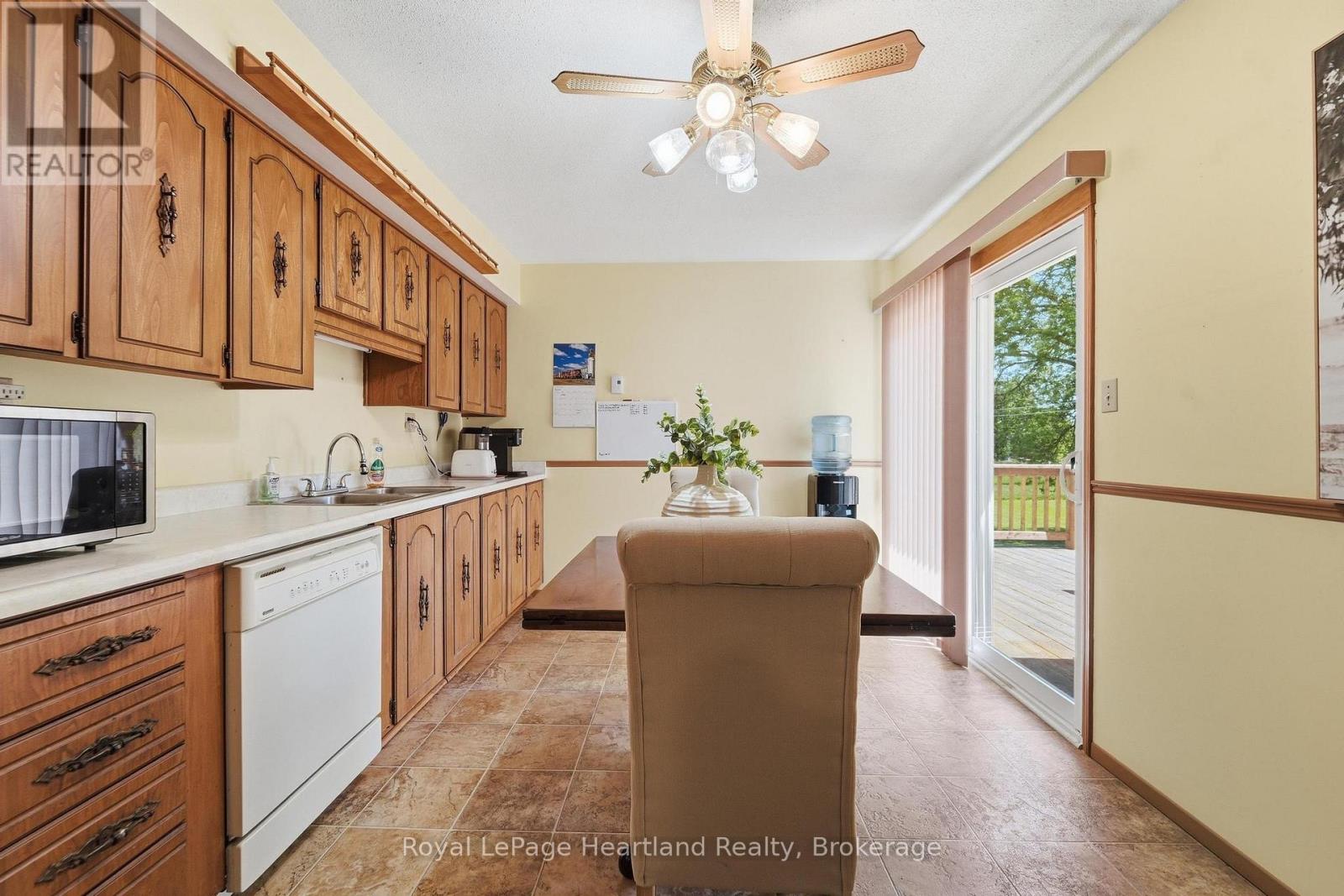 33 North Street, Huron East, Ontario  N0K 1G0 - Photo 8 - X13227238