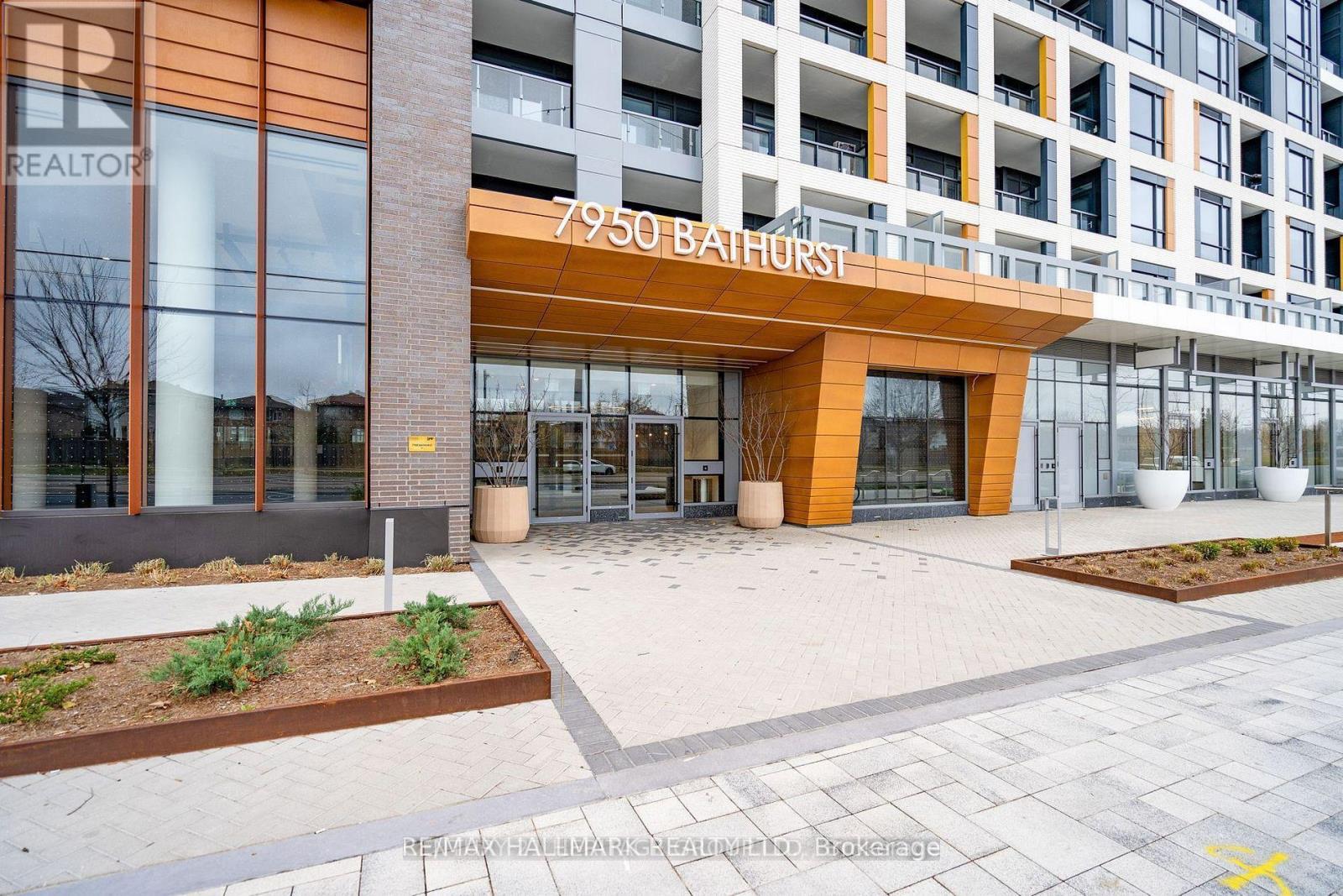A921 - 7950 Bathurst Street, Vaughan, Ontario  L4J 0L4 - Photo 3 - N13217646