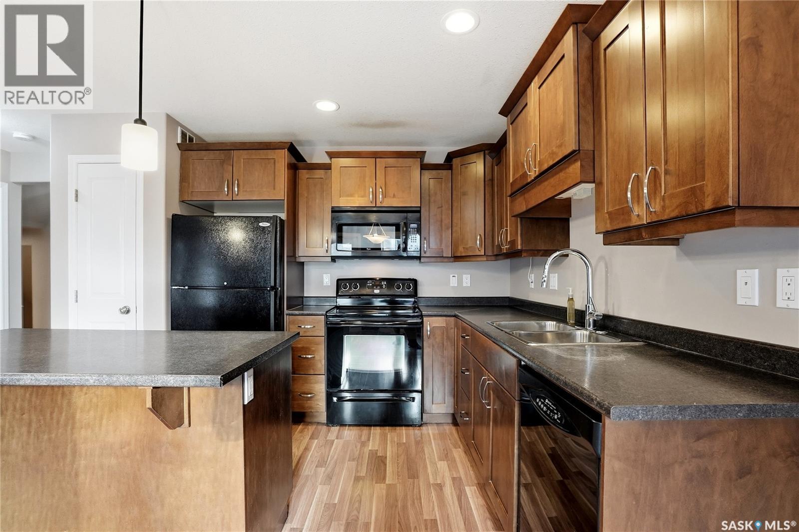2 547 East Hampton Boulevard, Saskatoon, Saskatchewan  S7R 0B1 - Photo 9 - SK037898