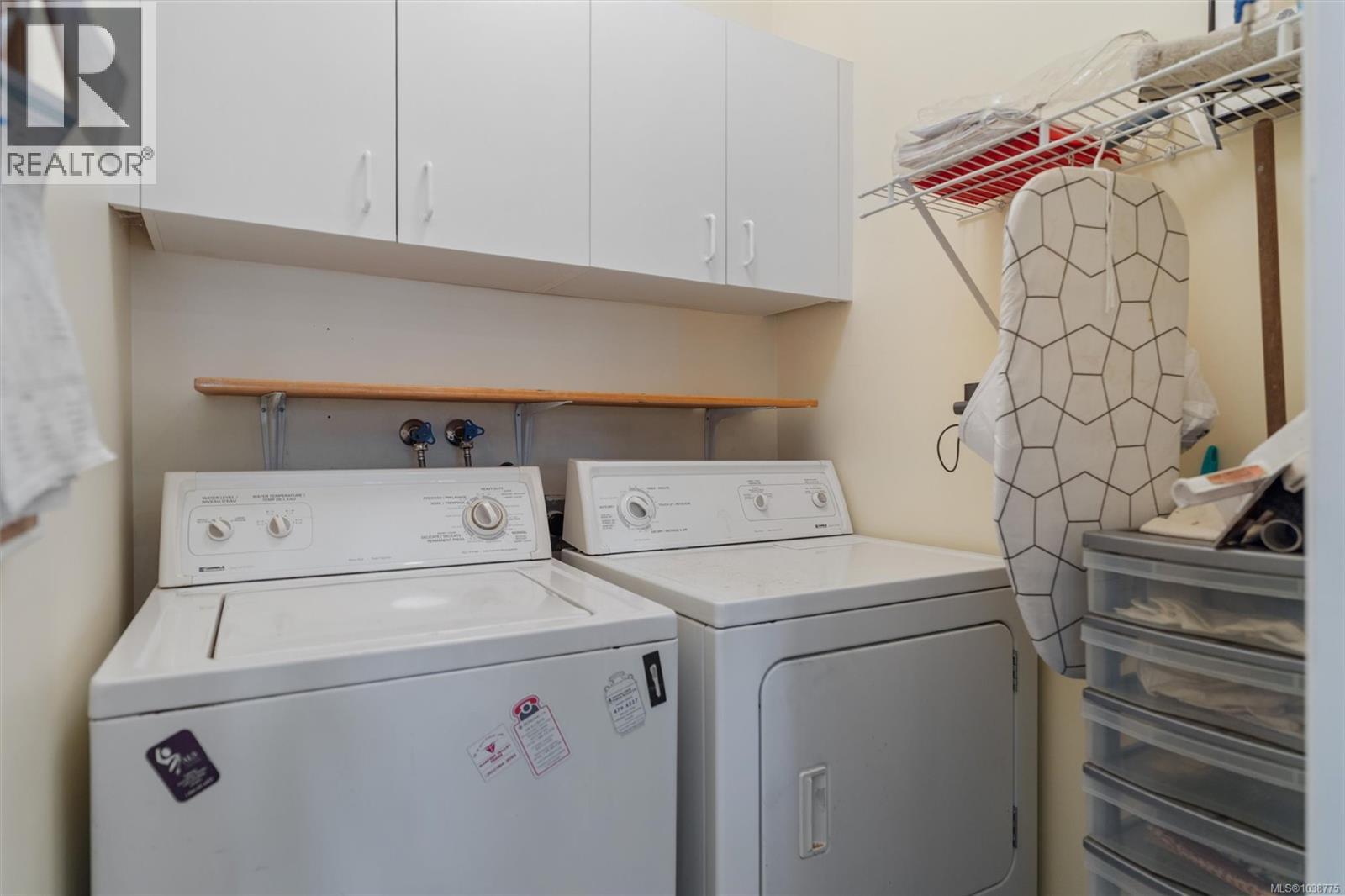 8 4701 Lochside Dr, Saanich, British Columbia  V8Y 3E2 - Photo 37 - 1038775