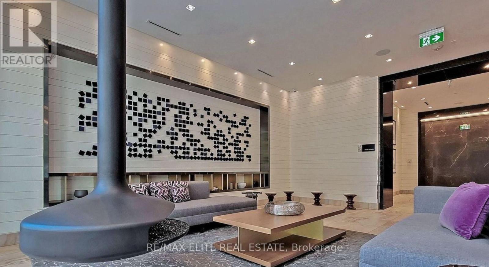 Th10 - 55 Charles Street E, Toronto, Ontario  M4Y 0J1 - Photo 15 - C13227228