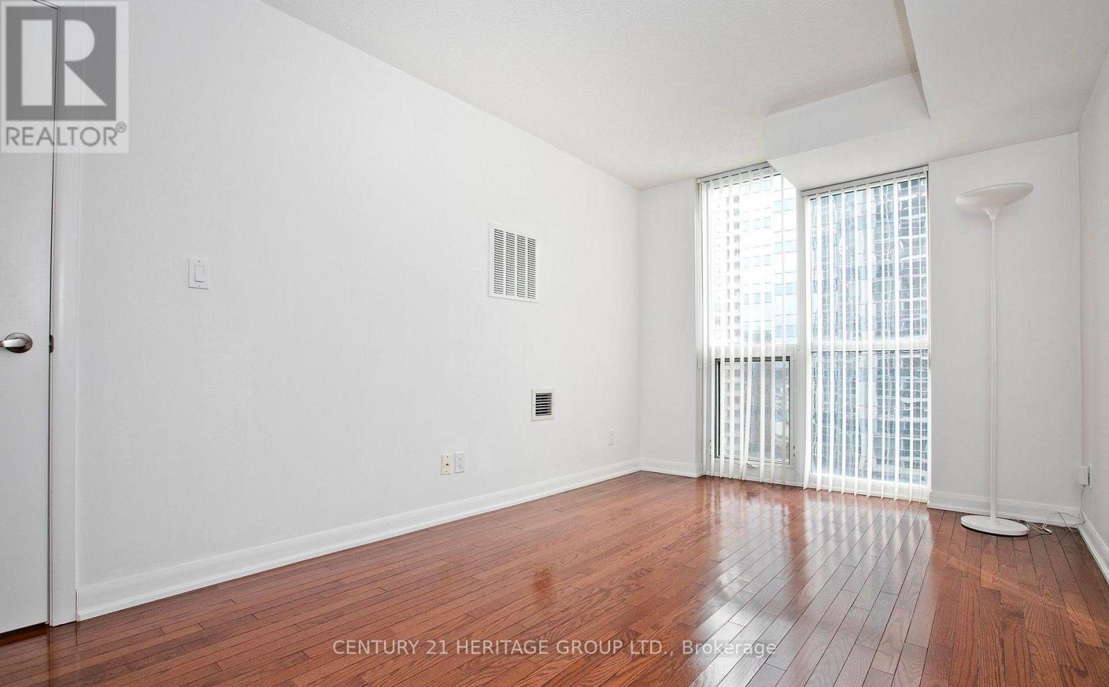 1001 - 5791 Yonge Street, Toronto, Ontario  M2M 0A8 - Photo 10 - C13227418
