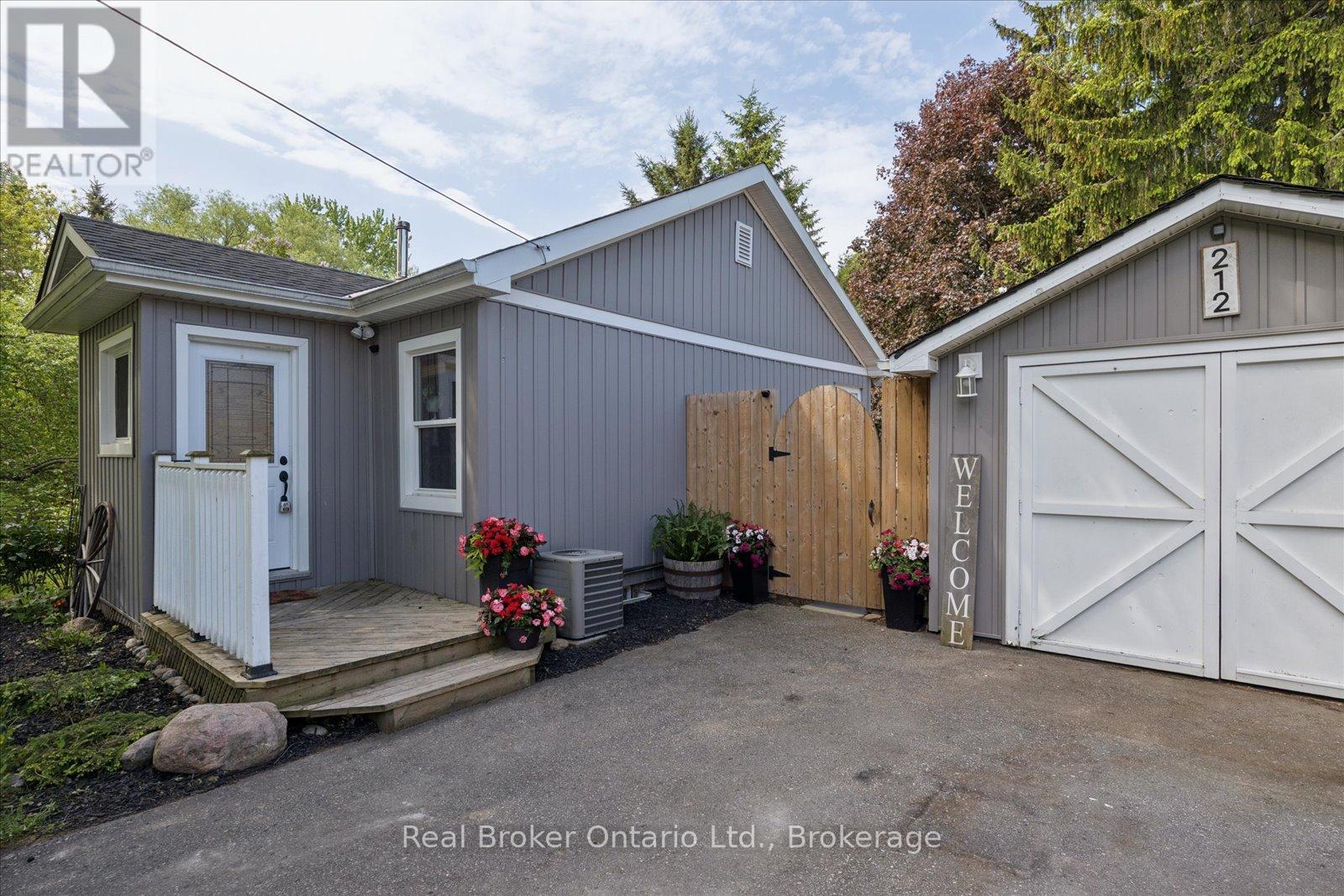 212 Mill Street N, Clarington, Ontario  L1B 1J3 - Photo 5 - E13227750