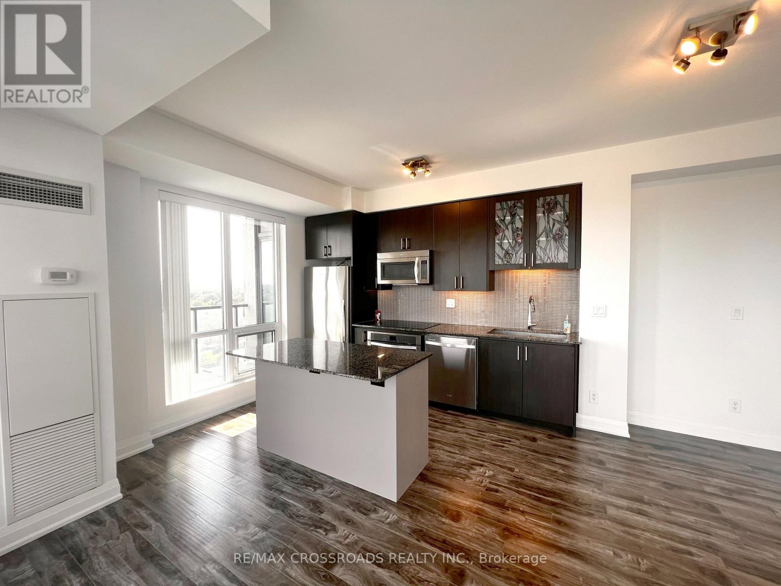 1210 - 9088 Yong Street, Richmond Hill, Ontario  L4C 6Z9 - Photo 4 - N13227270