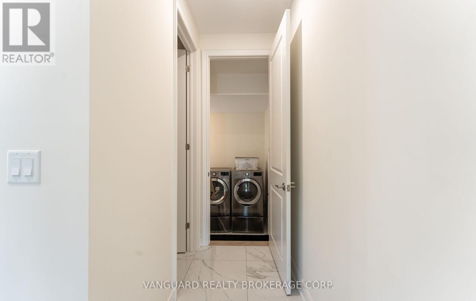 158 Scarlet Way, Bradford West Gwillimbury, Ontario  L3Z 4J2 - Photo 26 - N13227320