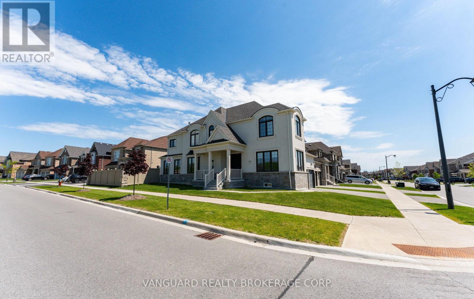 158 Scarlet Way, Bradford West Gwillimbury, Ontario  L3Z 4J2 - Photo 3 - N13227320