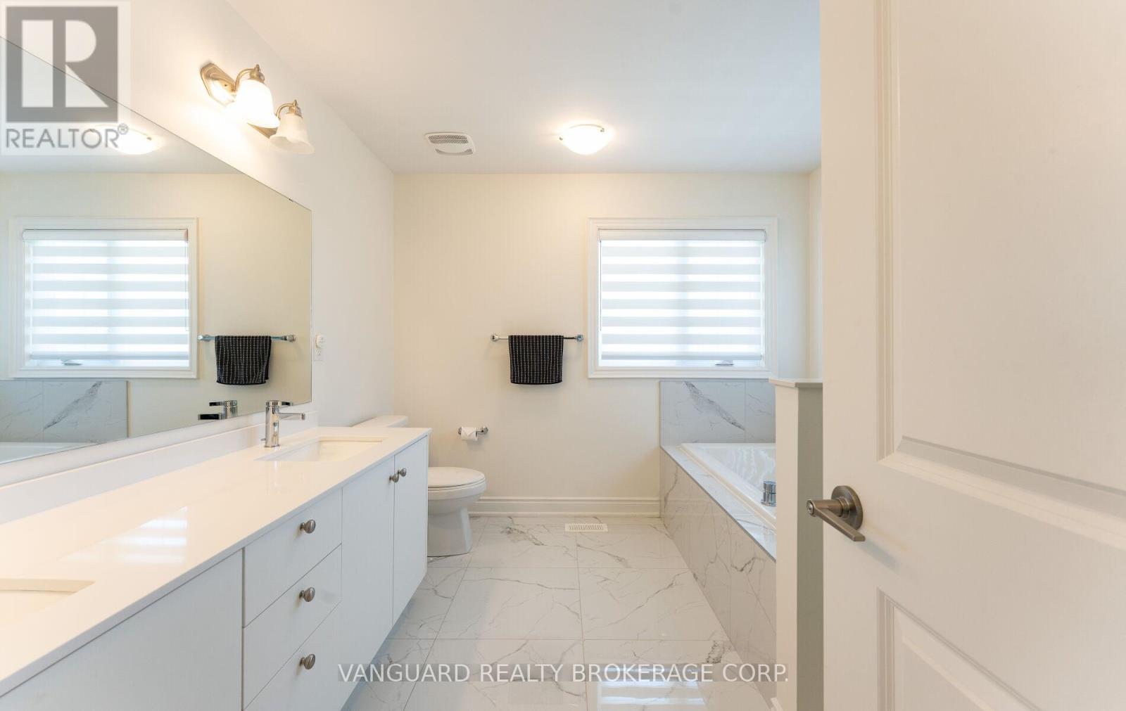 158 Scarlet Way, Bradford West Gwillimbury, Ontario  L3Z 4J2 - Photo 34 - N13227320