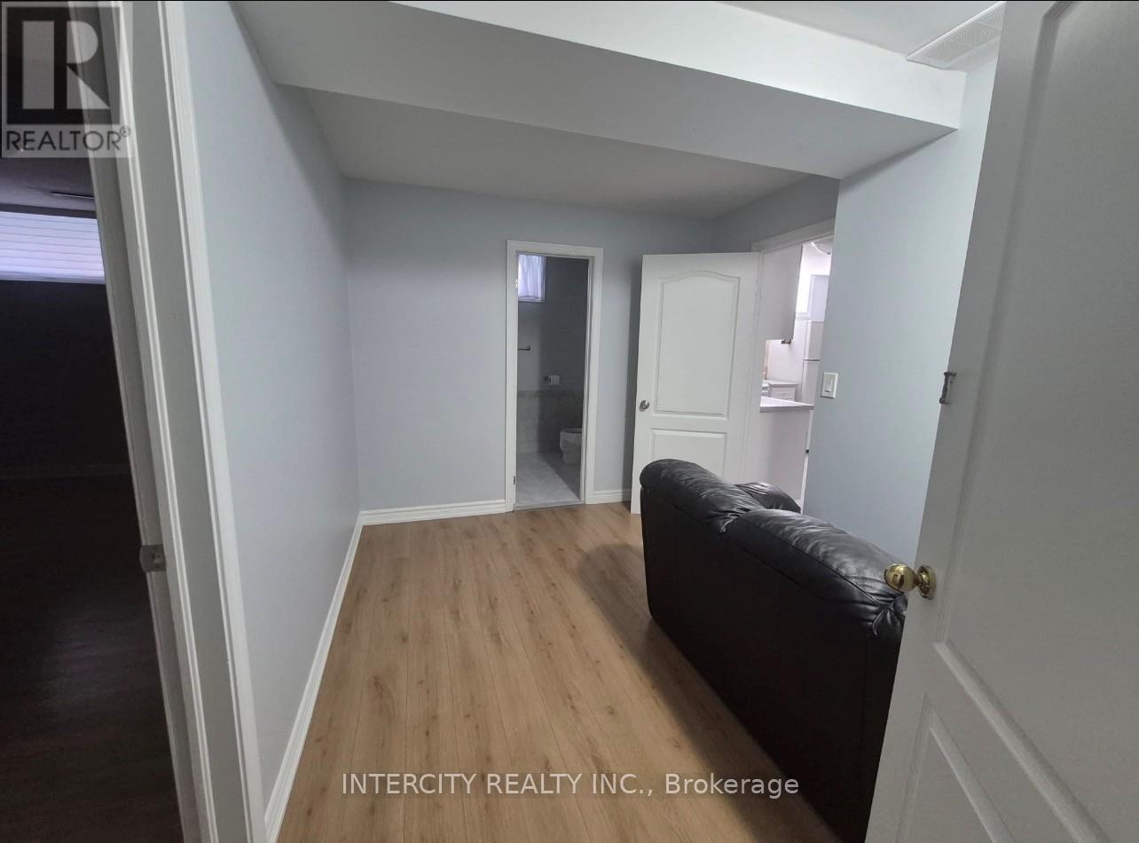 Bsmt - 346 Crofters Road, Vaughan, Ontario  L4L 8Y3 - Photo 6 - N13227330