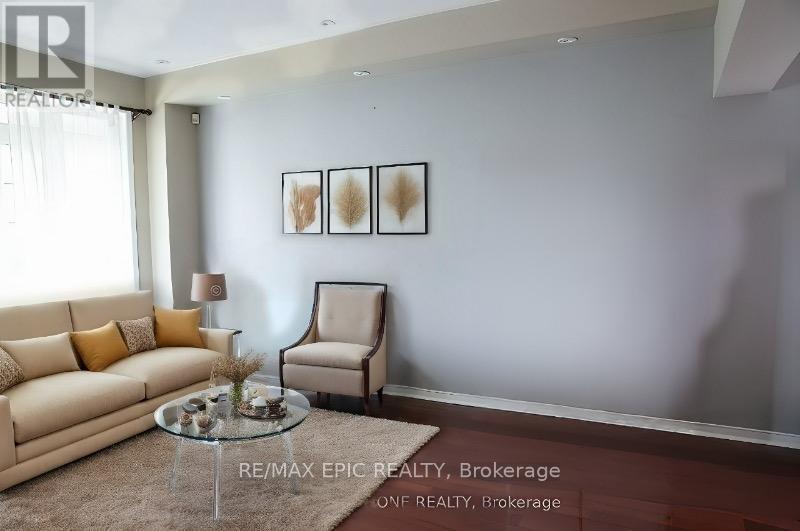 45 Golden Meadow Drive, Markham, Ontario  L6E 1E4 - Photo 2 - N13227396