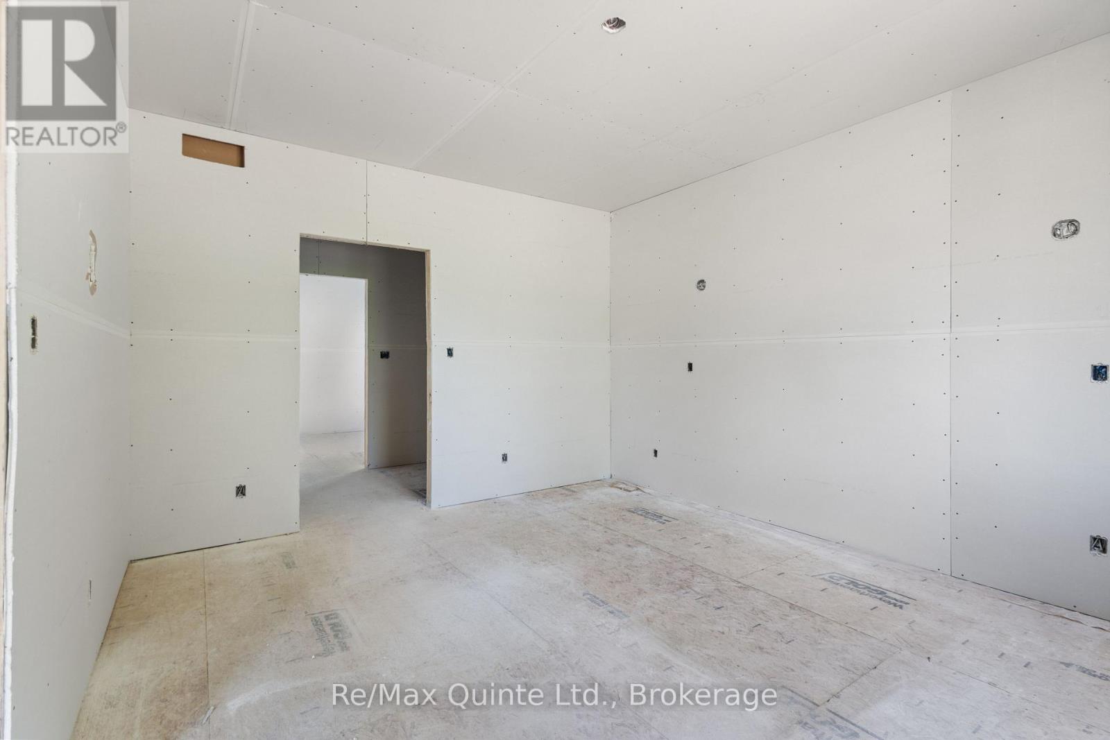 12 Deerview Drive, Quinte West, Ontario  K8V 0L8 - Photo 25 - X13227740