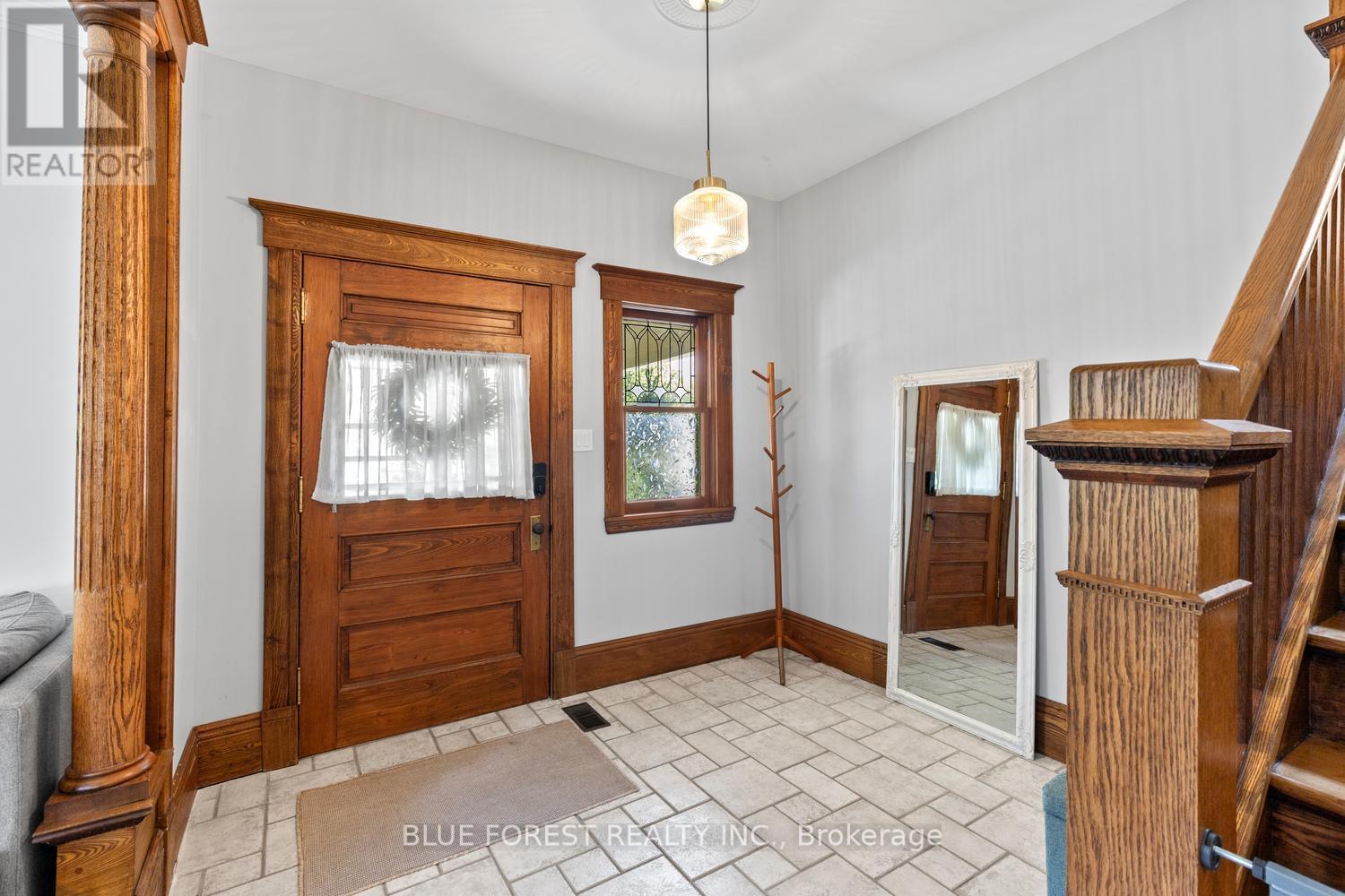 46 Gladstone Avenue, St. Thomas, Ontario  N5R 2L6 - Photo 5 - X13227626