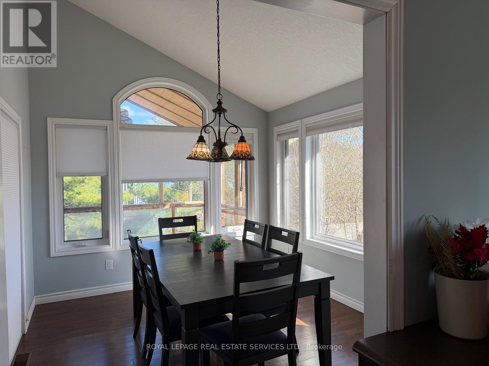 Upper Level - 100 Essa Road, Barrie, Ontario  L4N 3K7 - Photo 12 - S13227406