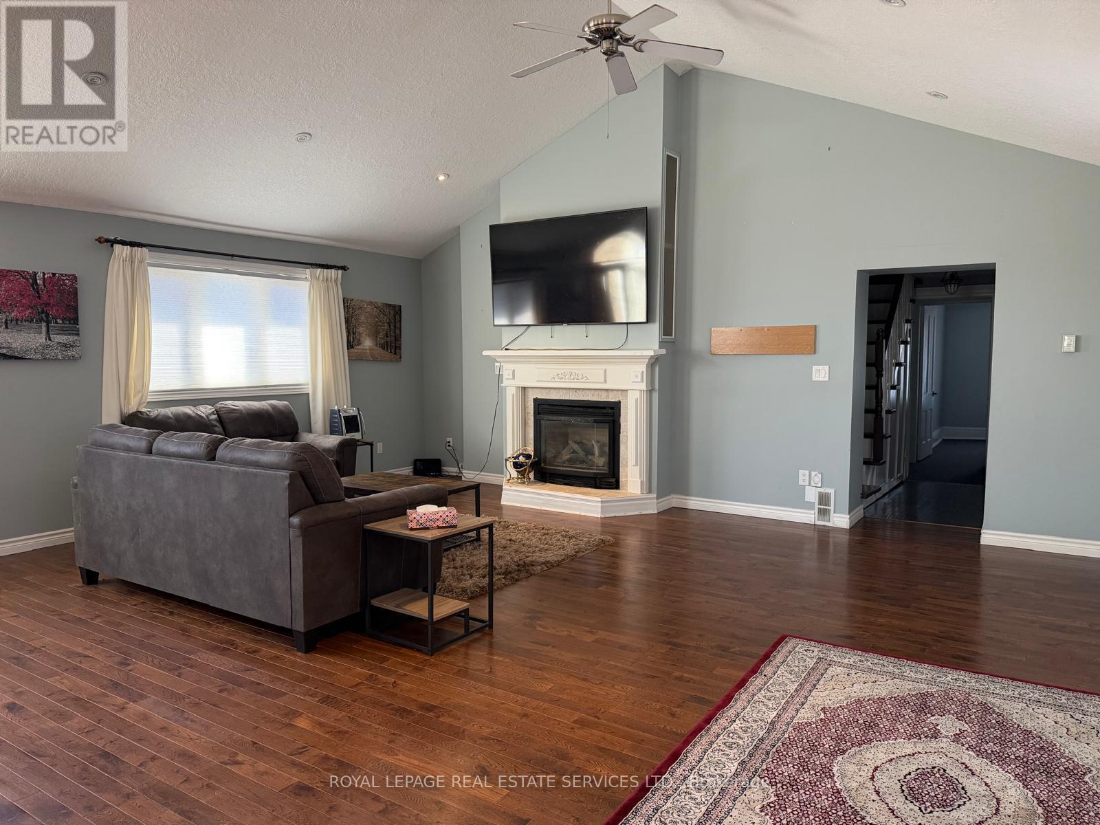 Upper Level - 100 Essa Road, Barrie, Ontario  L4N 3K7 - Photo 5 - S13227406