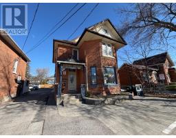 UPPER LEVEL - 100 ESSA ROAD, Barrie, Ontario