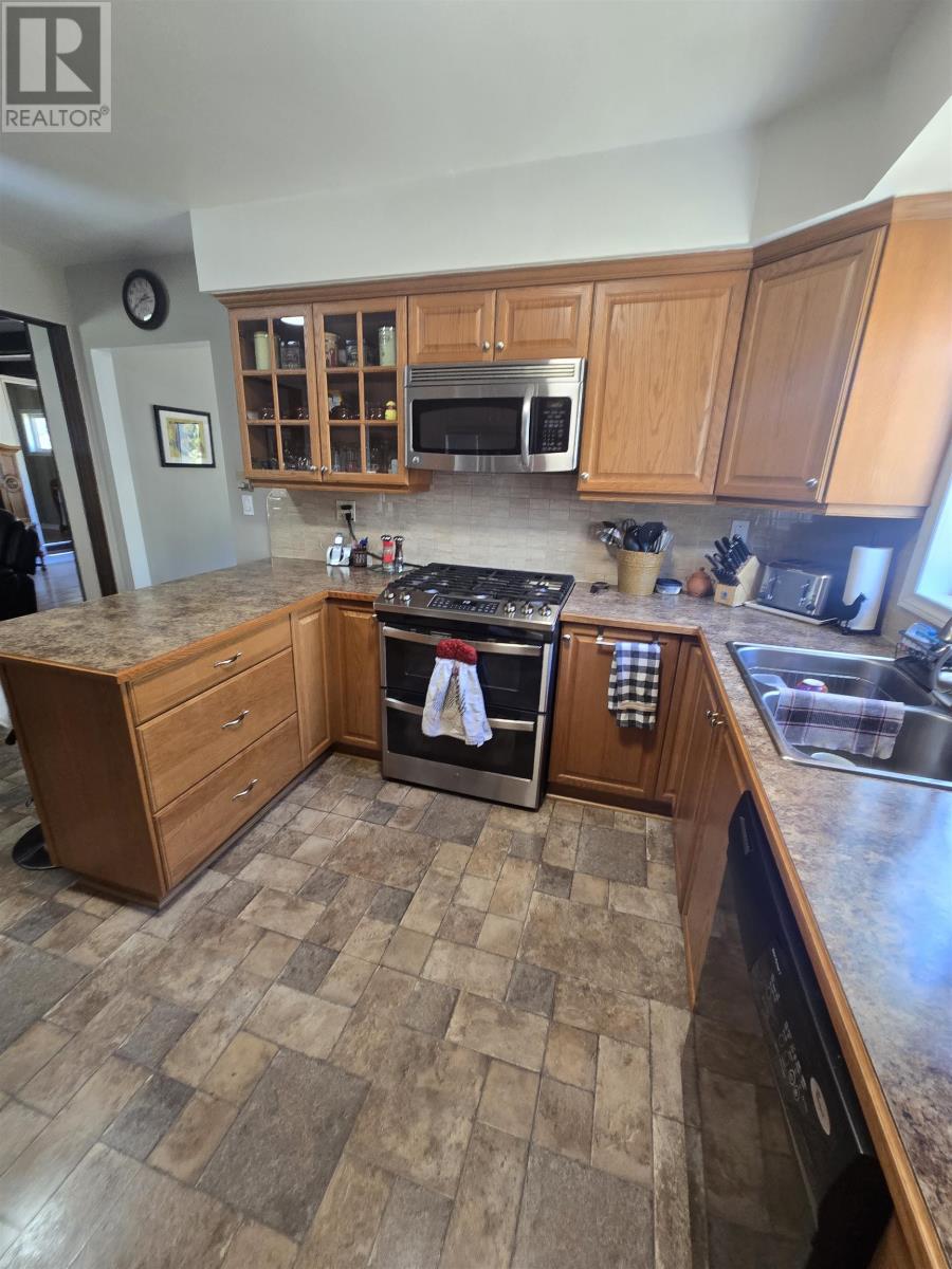491 Lakeshore Dr, Thunder Bay, Ontario  P7A 0P9 - Photo 18 - TB2601279