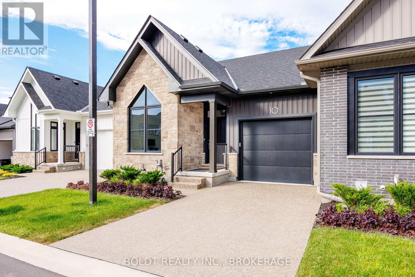 10 - 205 St Davids Road, Thorold, Ontario  L2V 0N6 - Photo 2 - X13227778