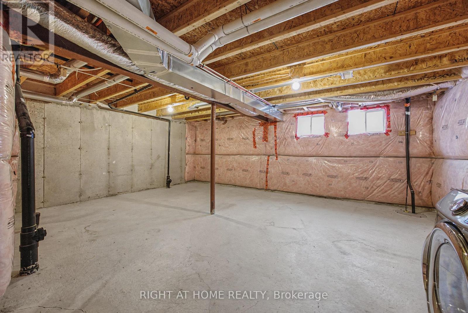 1235 Mulroney Heights, Milton, Ontario  L9E 1G1 - Photo 37 - W13227214