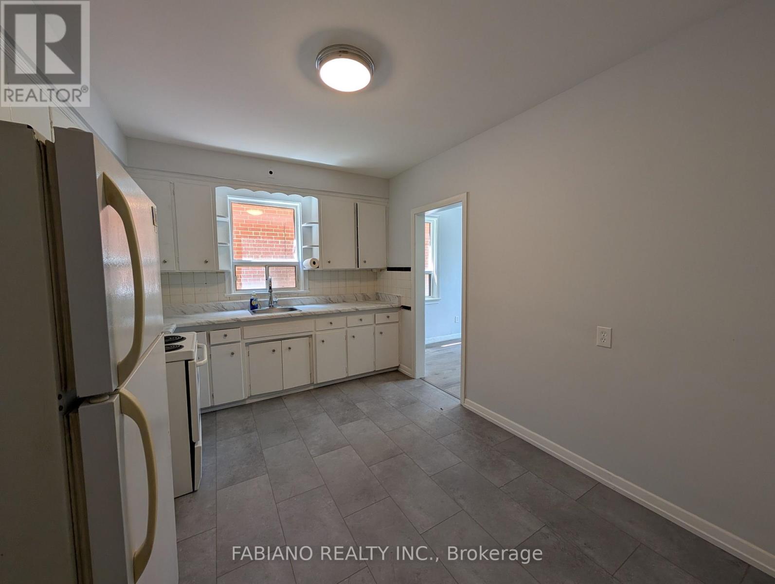 2 - 5 Hertford Avenue, Toronto, Ontario  M6M 1S1 - Photo 6 - W13227226