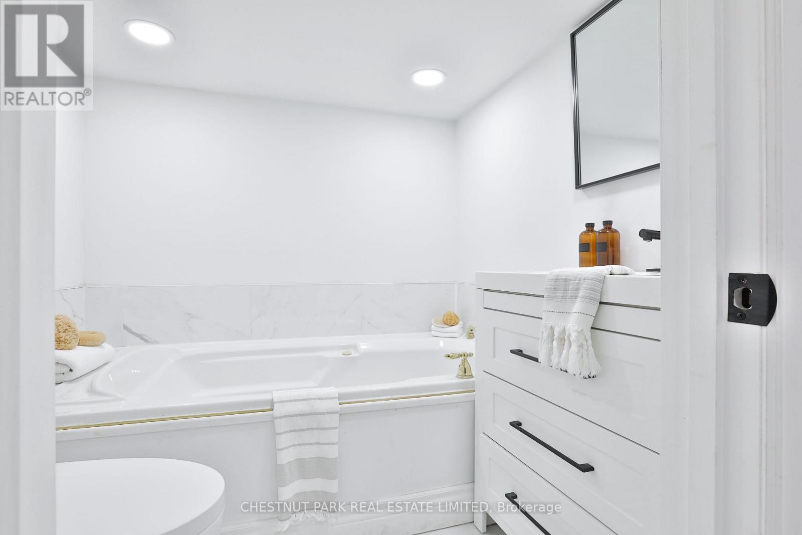 1341 Dupont Street, Toronto, Ontario  M6H 3P3 - Photo 28 - W13227256