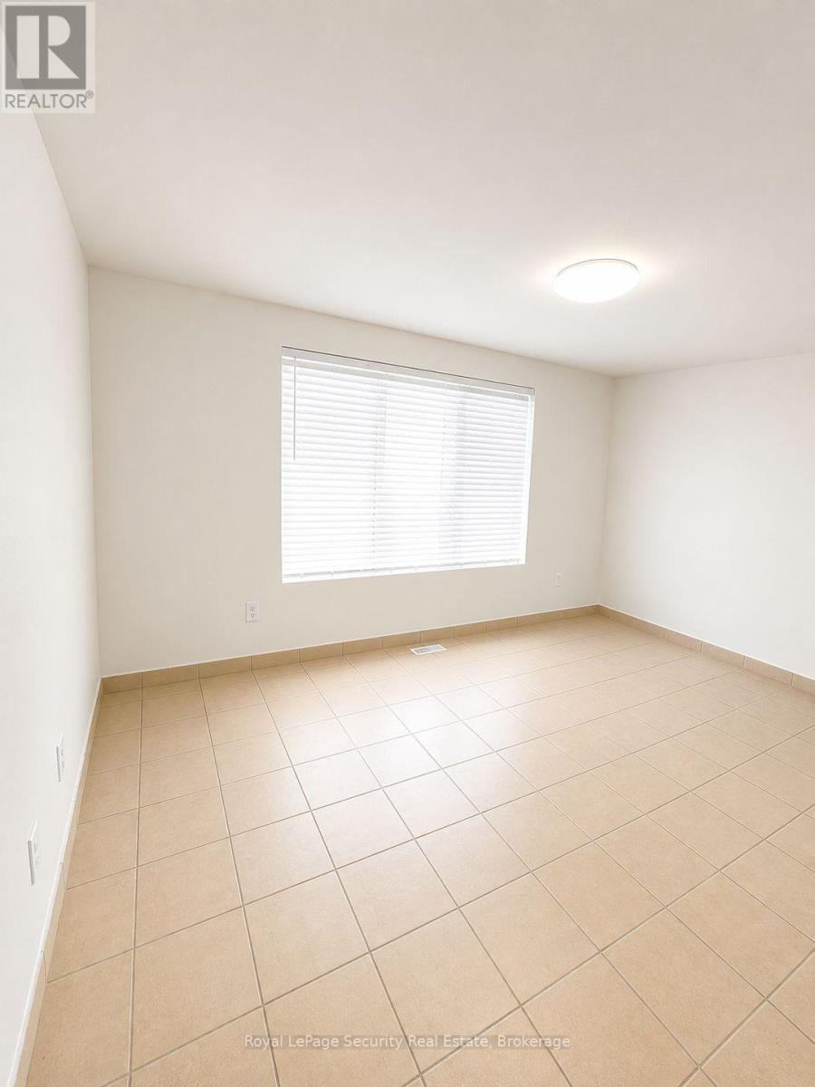 2 - 1136 Dufferin Street, Toronto, Ontario  M6H 4B6 - Photo 4 - W13227280