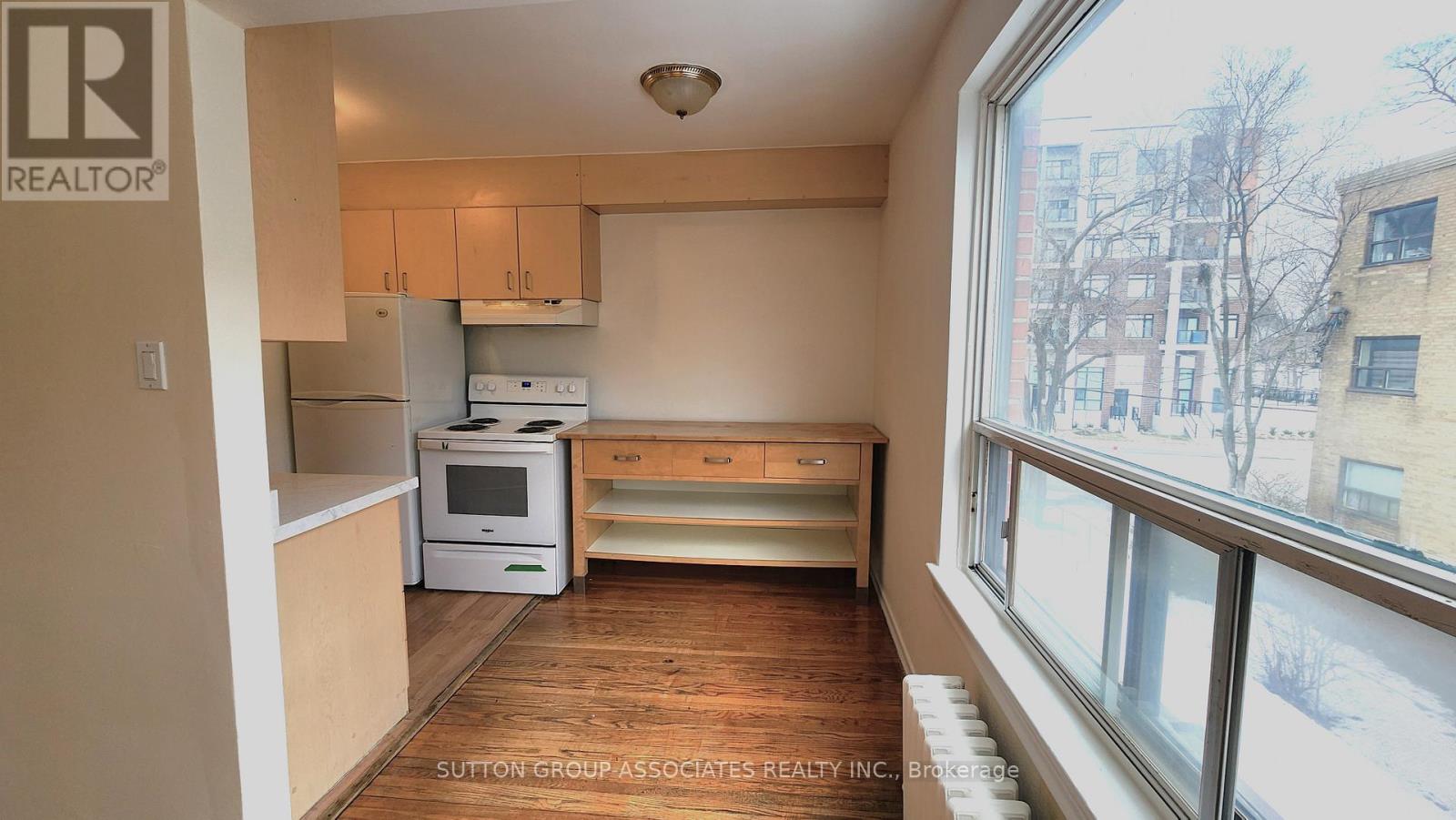 304 - 1 Greenbrook Drive, Toronto, Ontario  M6M 2J8 - Photo 8 - W13227312