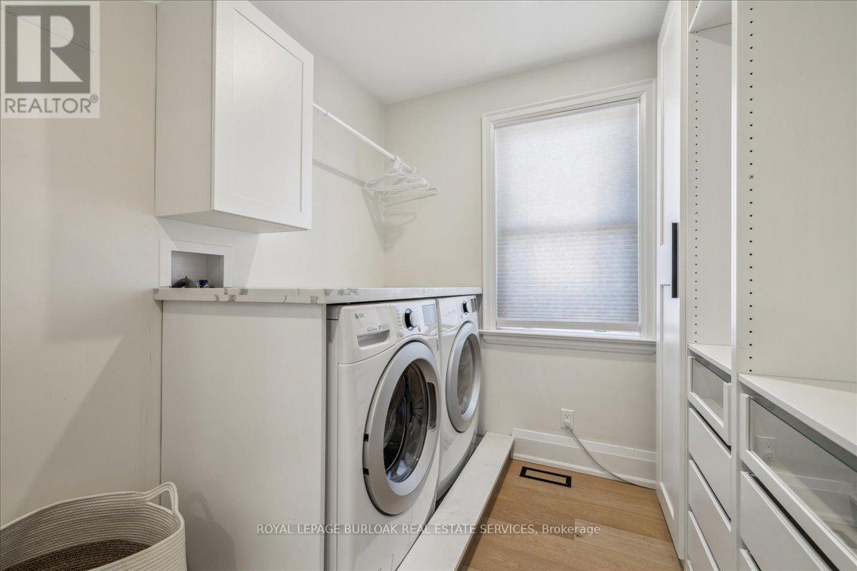 Upper Level - 2113 New Street, Burlington, Ontario  L7R 1H7 - Photo 19 - W13227340