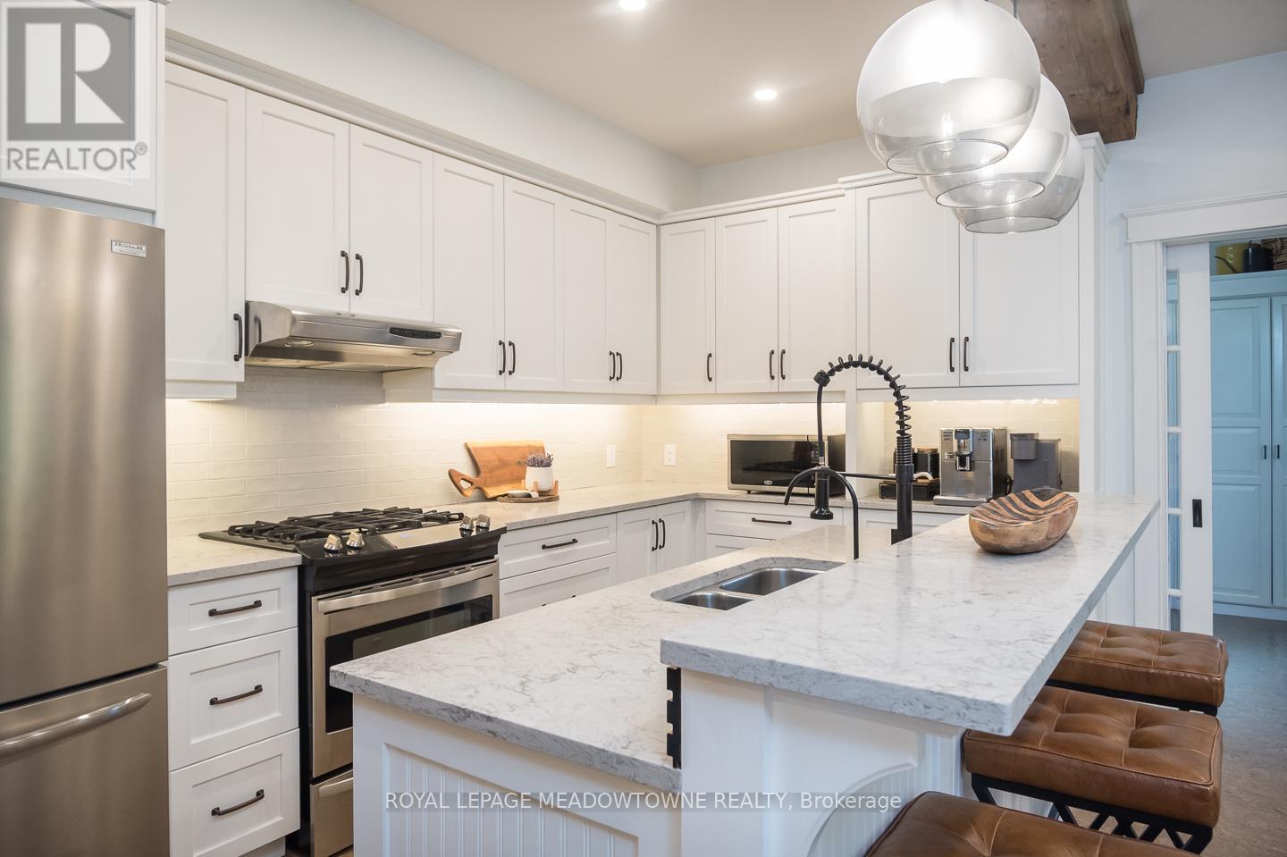 10761 Guelph Line, Milton, Ontario  L0P 1B0 - Photo 16 - W13227352