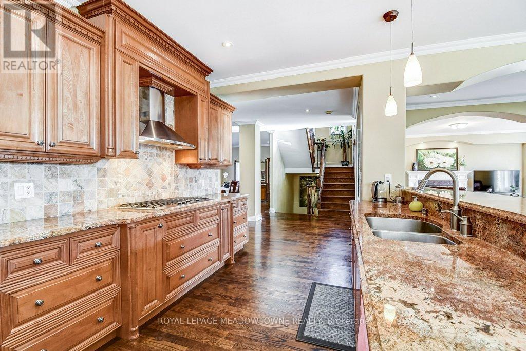 591 Lakeside Avenue, Mississauga, Ontario  L5G 1N7 - Photo 10 - W13227364