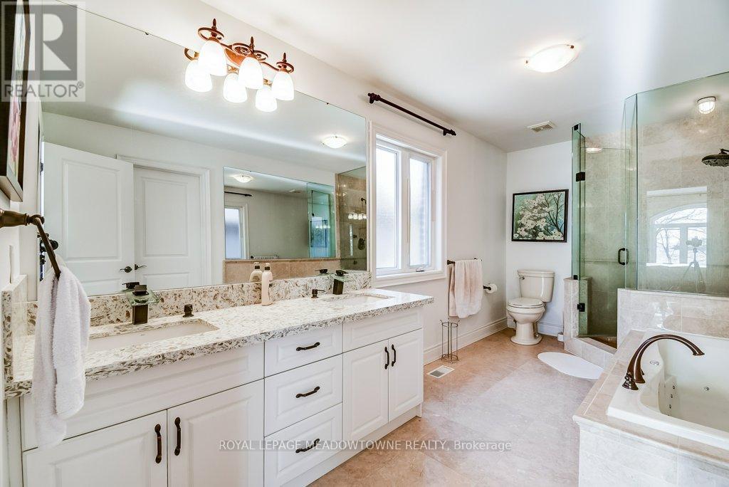 591 Lakeside Avenue, Mississauga, Ontario  L5G 1N7 - Photo 21 - W13227364