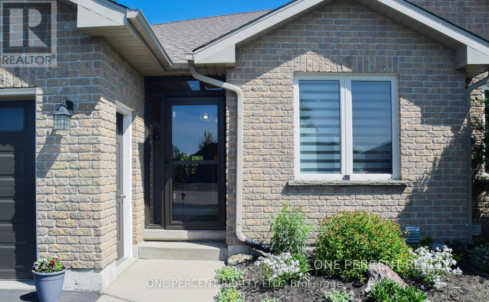 110 Milton Seiler Crescent N, Minto, Ontario  N0G 2P0 - Photo 2 - X13227220