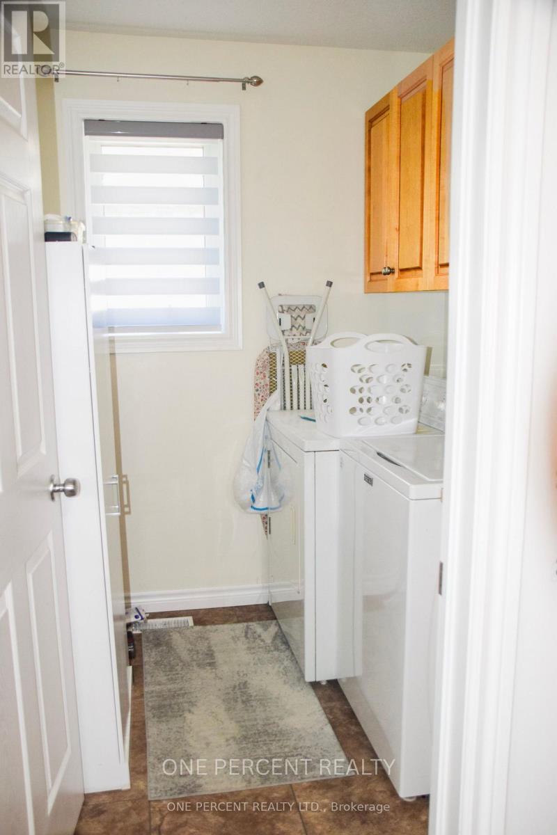 110 Milton Seiler Crescent N, Minto, Ontario  N0G 2P0 - Photo 6 - X13227220